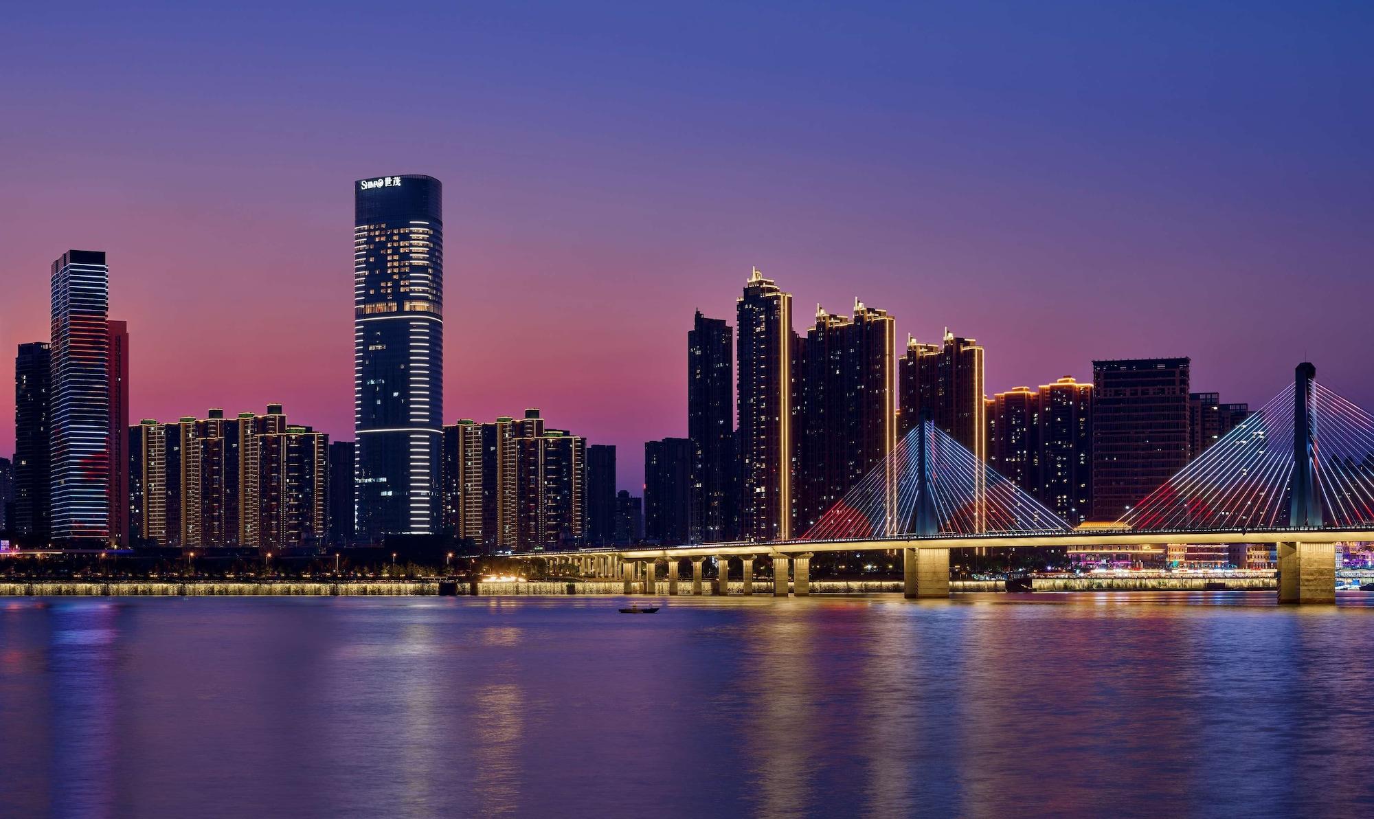 Vista Exterior Hilton Changsha Riverside