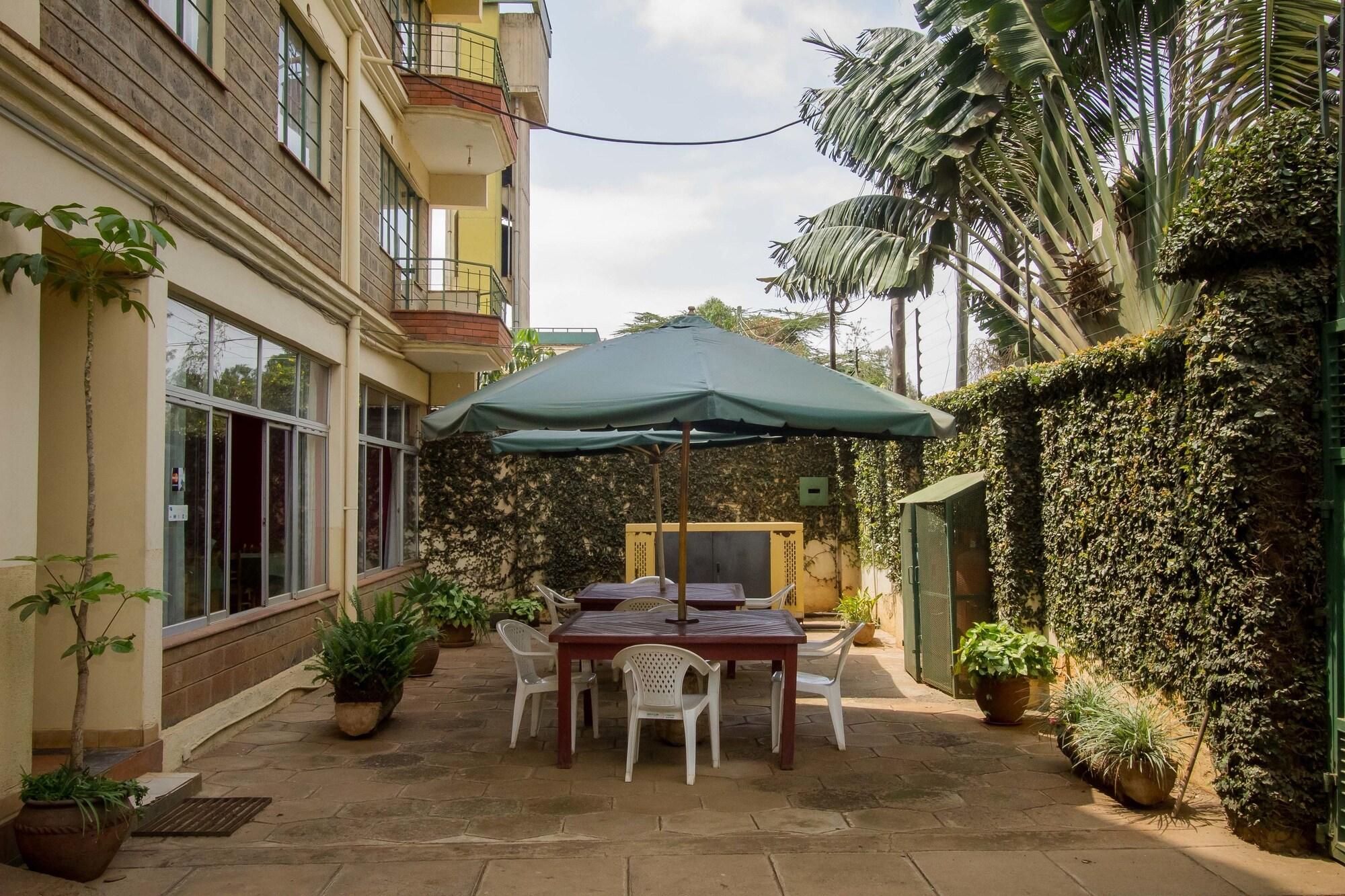 Bar/Salón Harlequin Suites Hotel