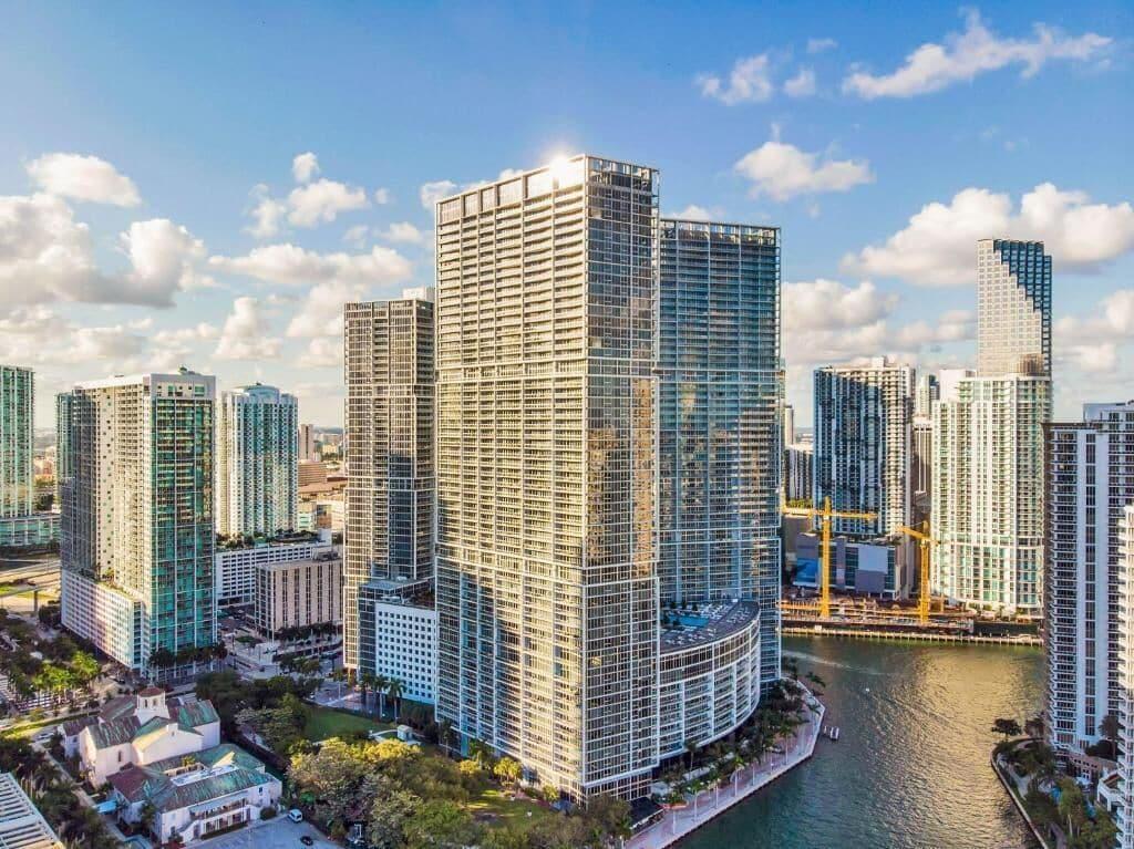 Vista Exterior Miami Brickell Condos