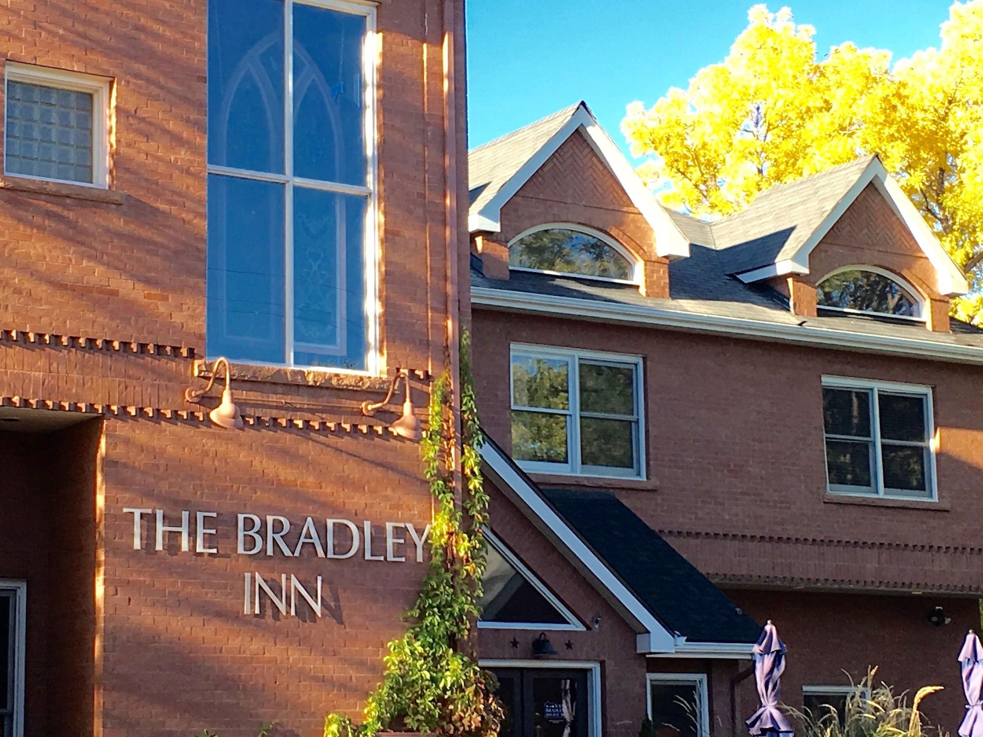Vista Exterior Bradley Boulder Inn