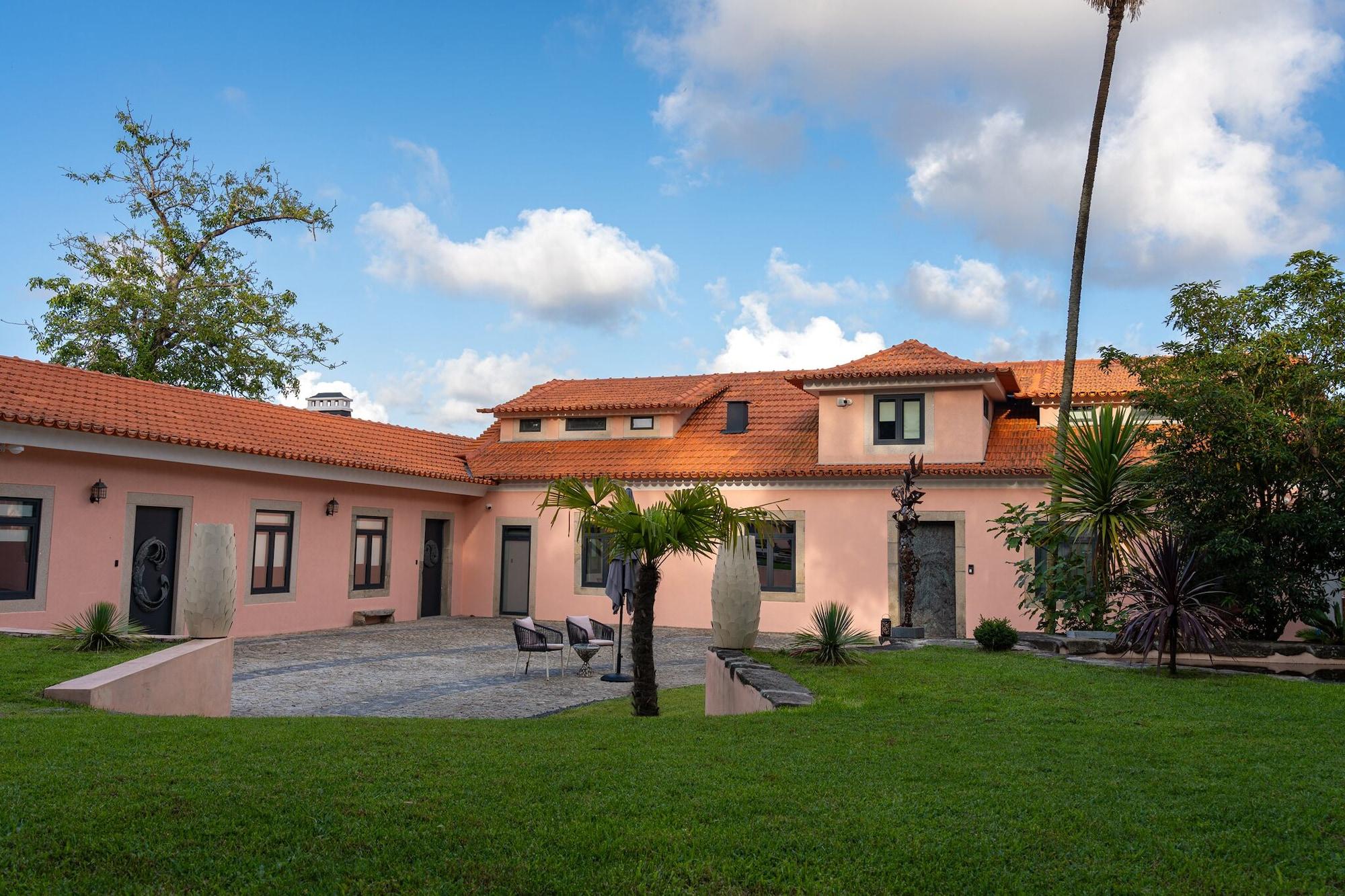 Exterior View ZEN & ART - Charming Accommodation
