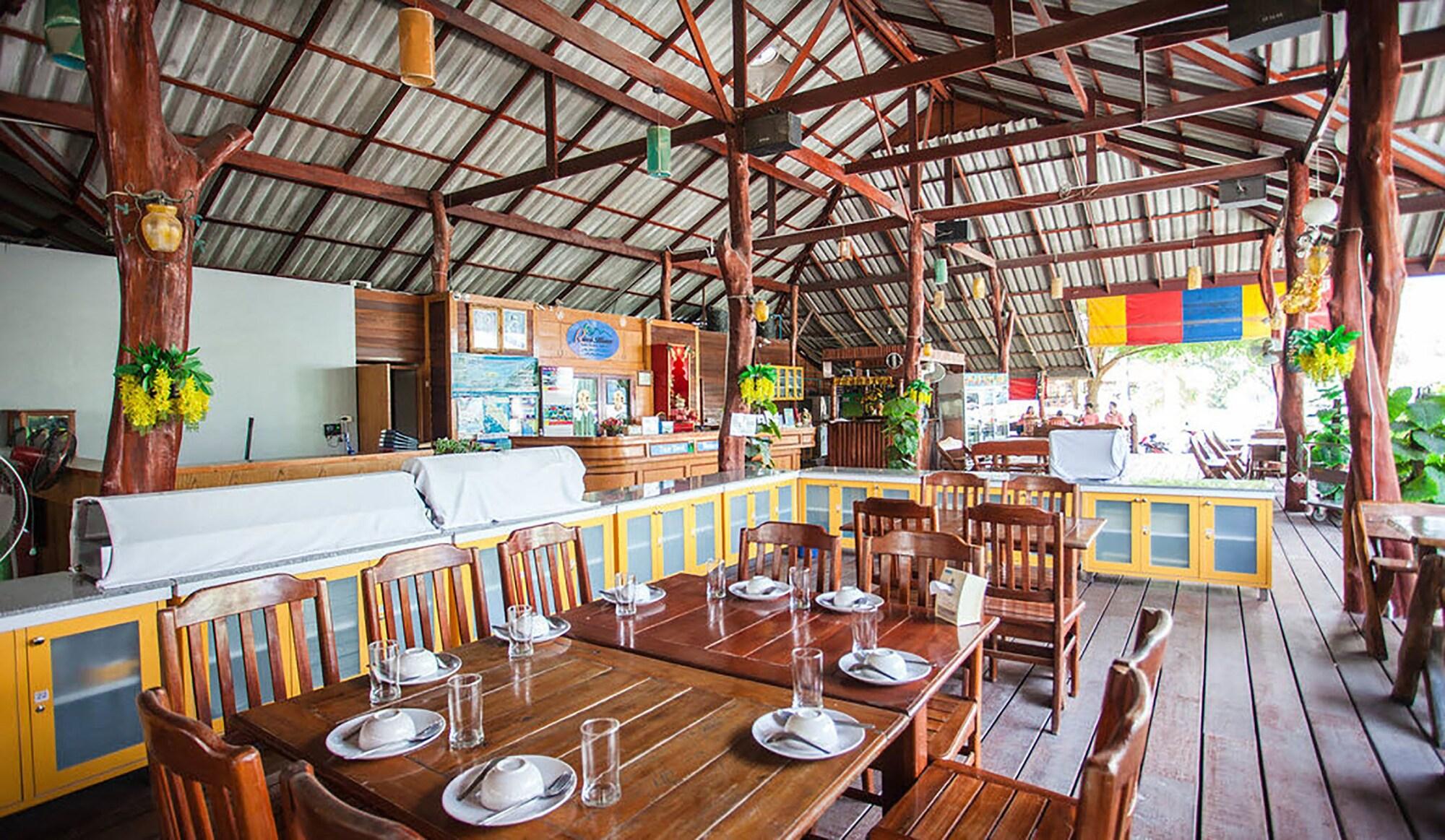 Bar/Salón Ricci House Resort