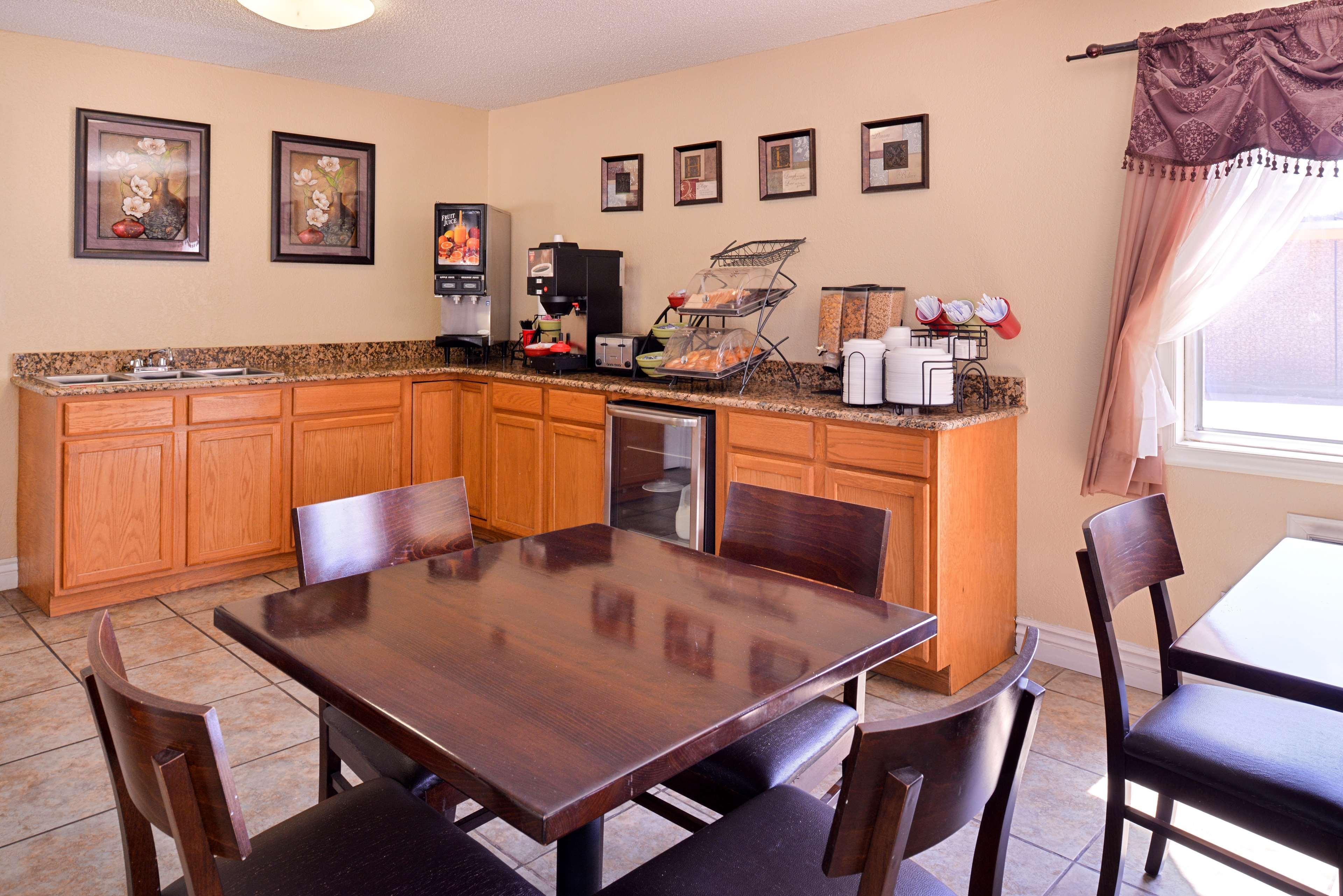 Restaurant Americas Best Value Inn Ponca City