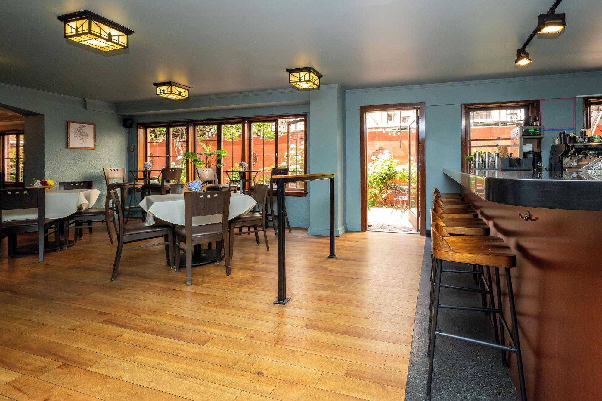 Restaurant The Inn at Virginia Mason