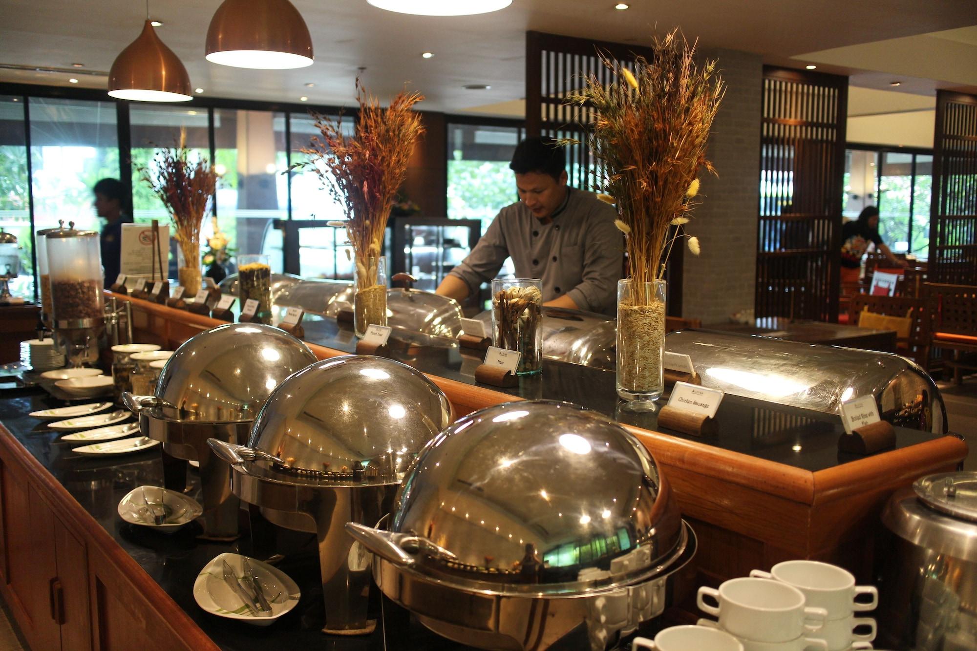 Restaurant Alpina Phuket Nalina Resort & Spa