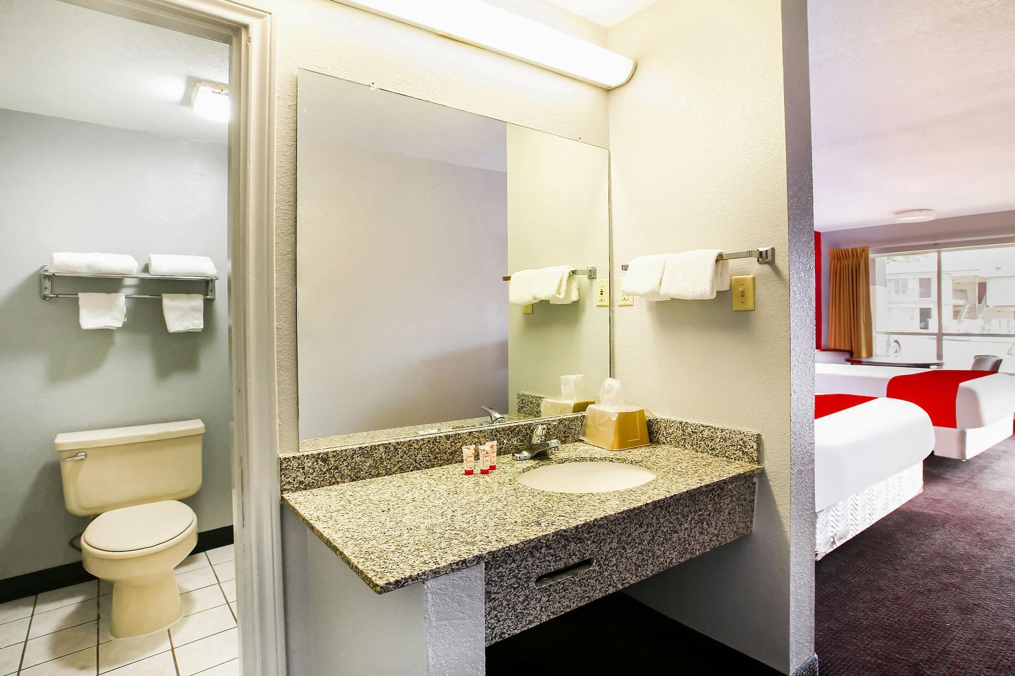 Equipamiento de Habitación OYO Hotel Texarkana North Heights AR Hwy I-30