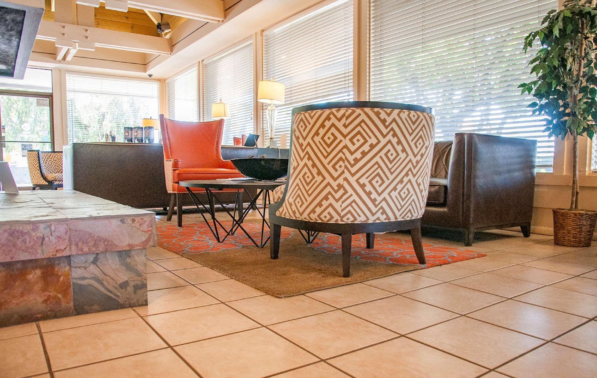 Vista Lobby Best Western Village Inn