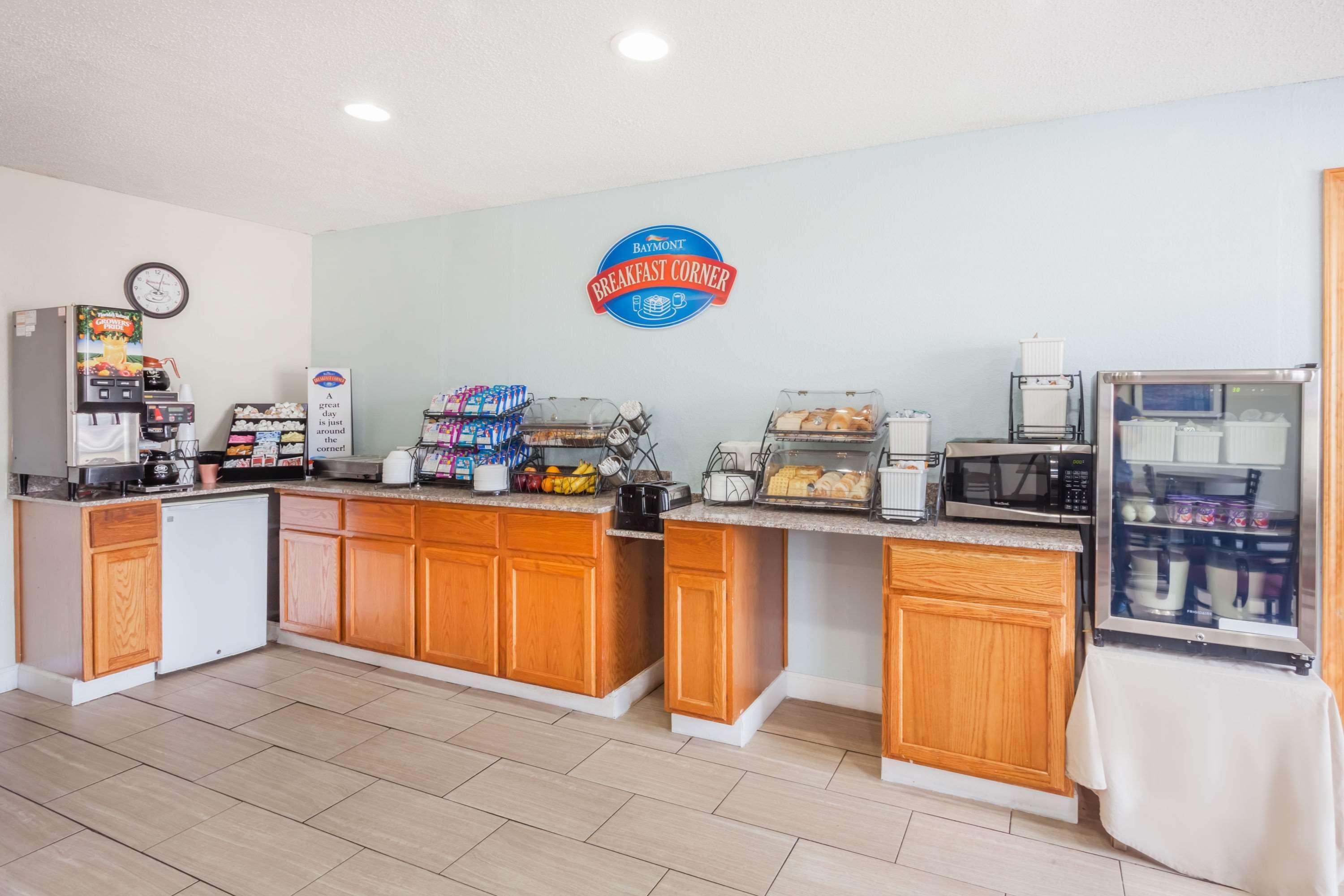 Restaurant Baymont by Wyndham Jackson