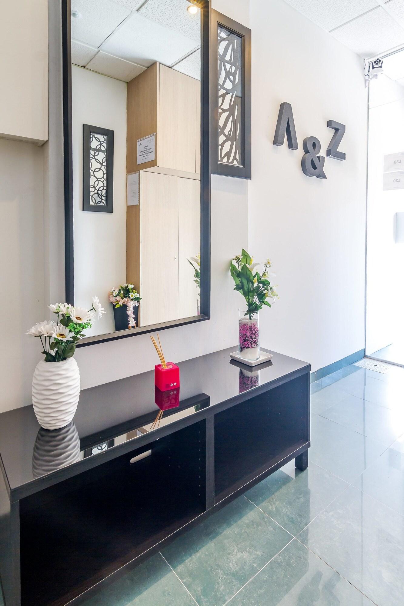 Vista Lobby AYZ Javier Cabrini - Auto check-in property