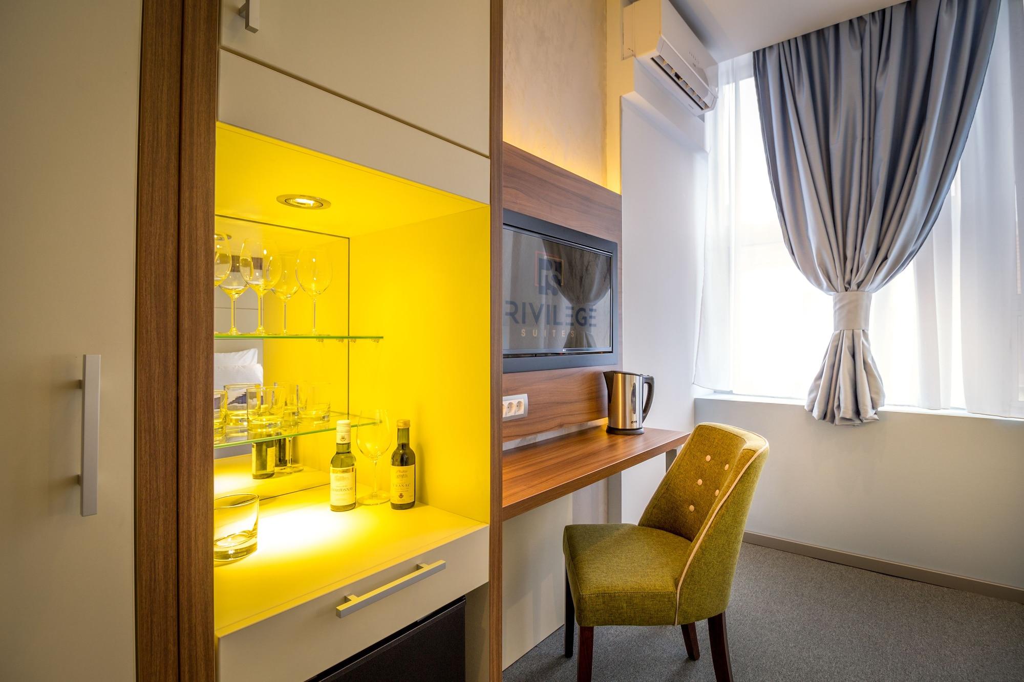 Set de Habitación Privilege Suites by Central Park