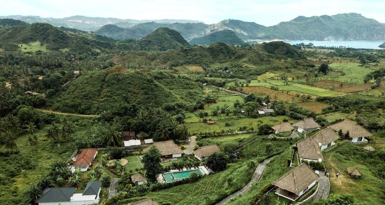 Varios Mawun Raya Resort