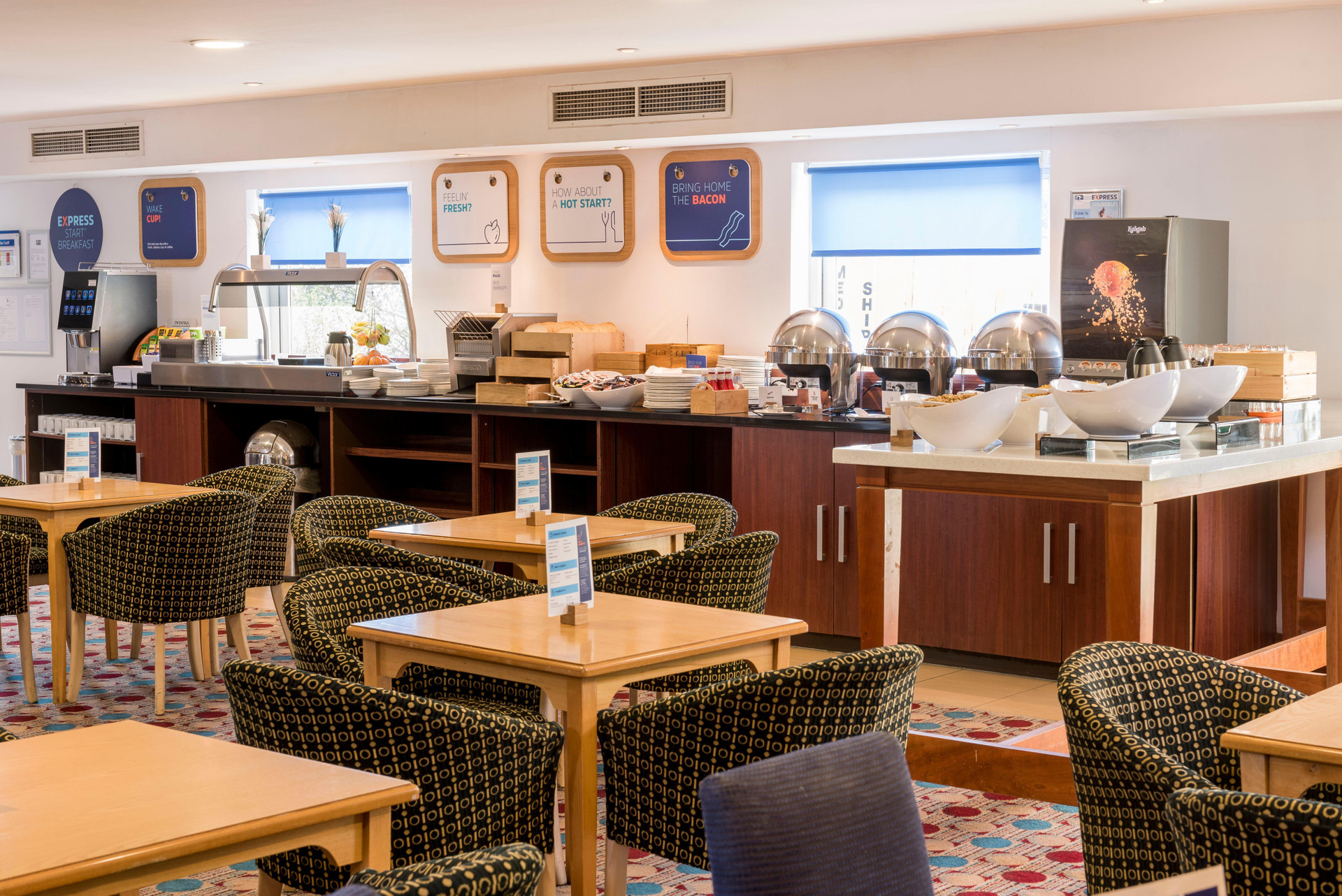 Restaurant Holiday Inn Express Birmingham Star City by IHG