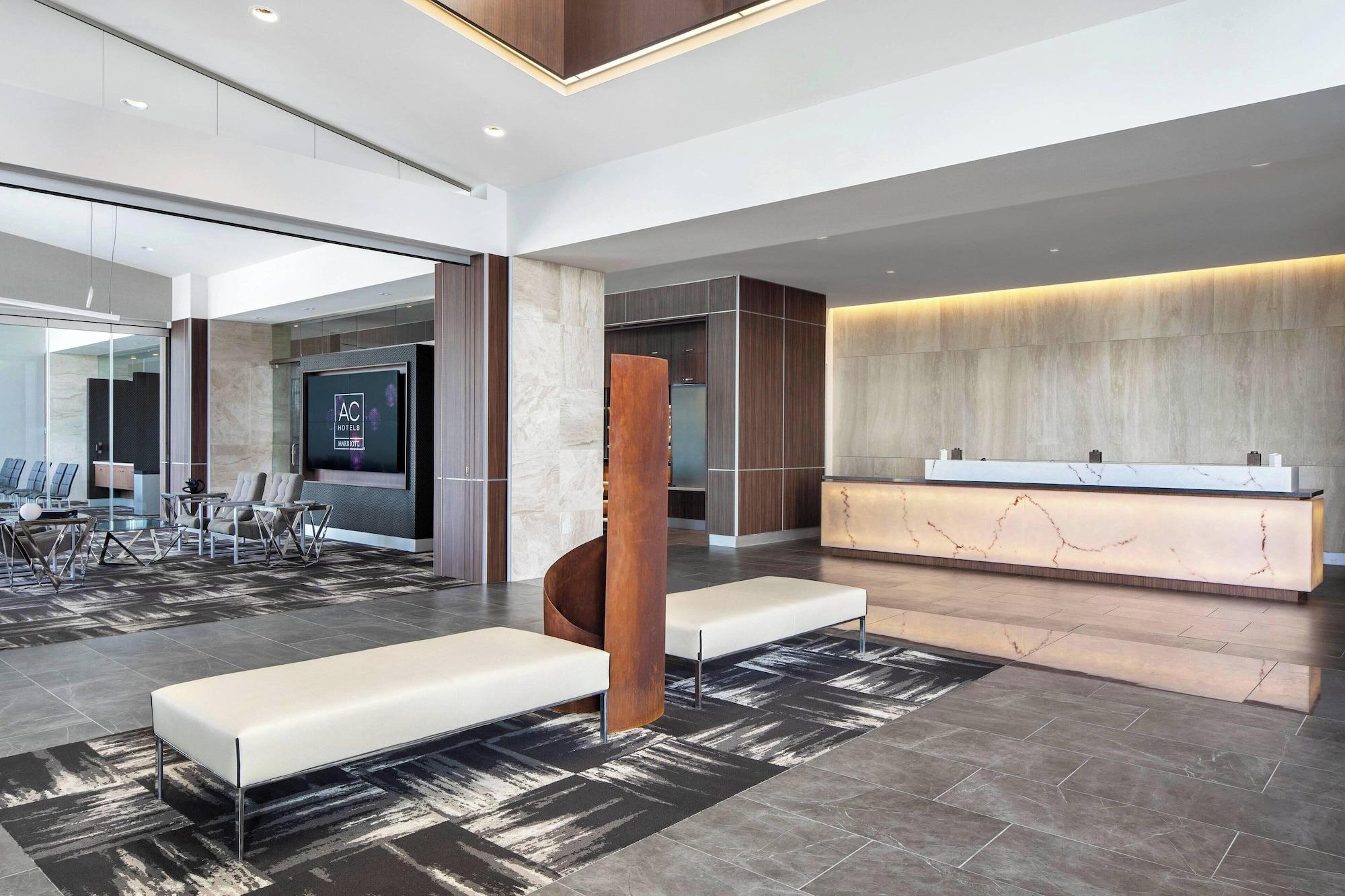 Vista Lobby AC Hotel Pittsburgh Downtown