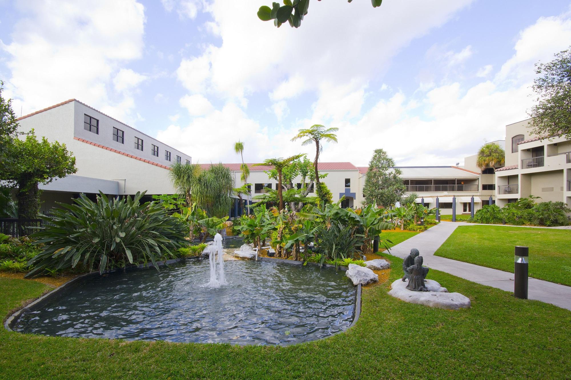Vista Exterior Miami Lakes Hotel