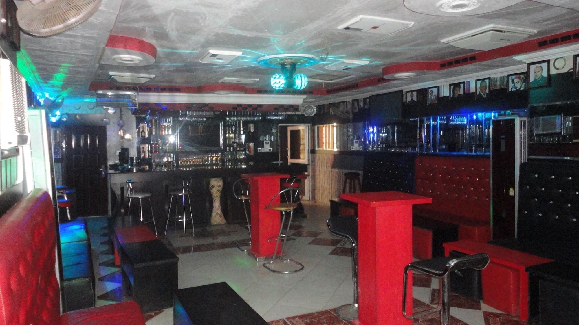Bar/Salón Hamak Suites and Garden
