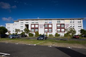 Alojamiento - All Suites Merignac