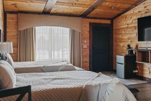Alquiler Vacacional - Golf, Outdoor Bar, Restaurant - The Oakwood Cabin