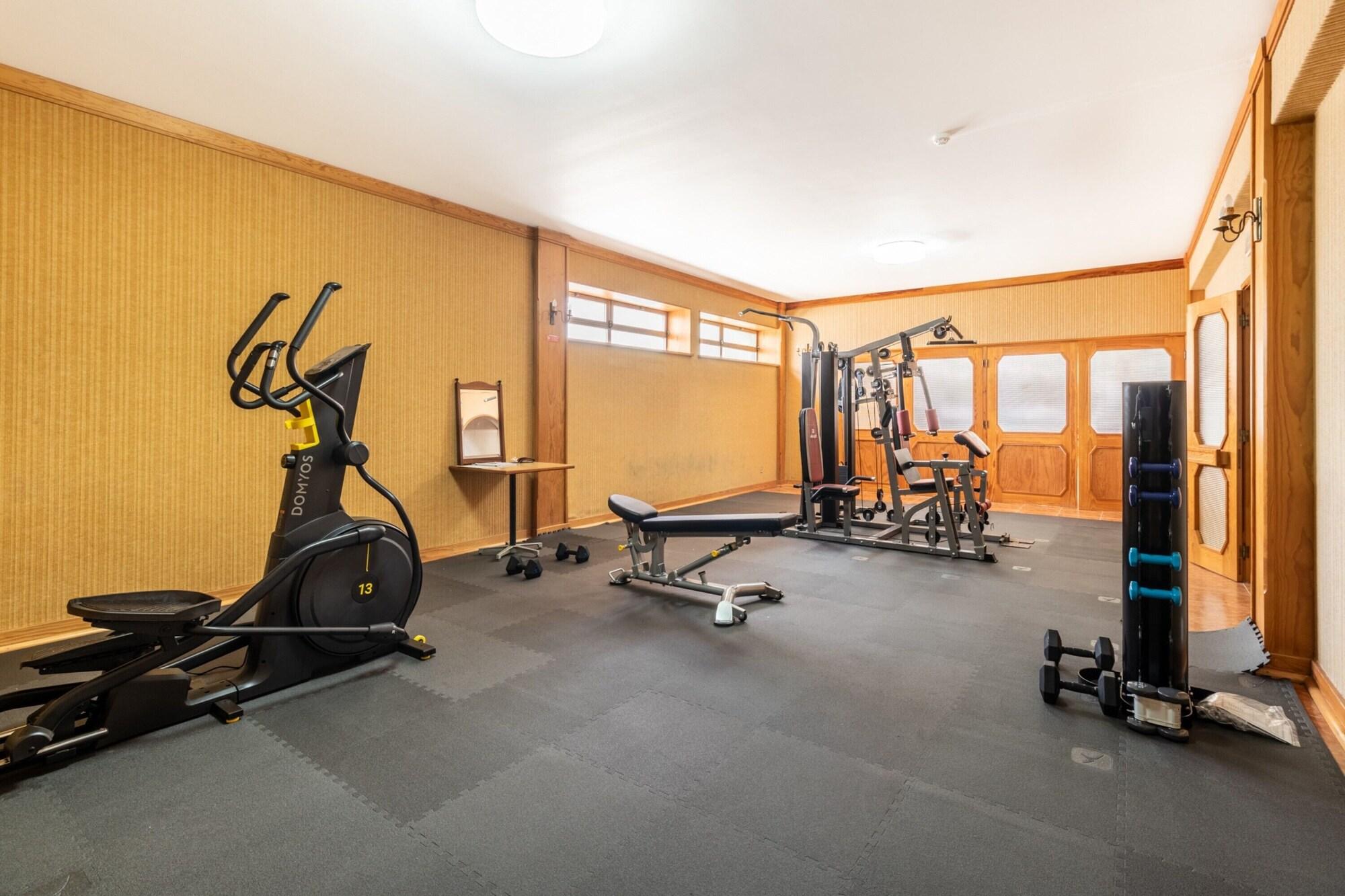 Gimnasio HOTEL COLMEIA MONTE REAL