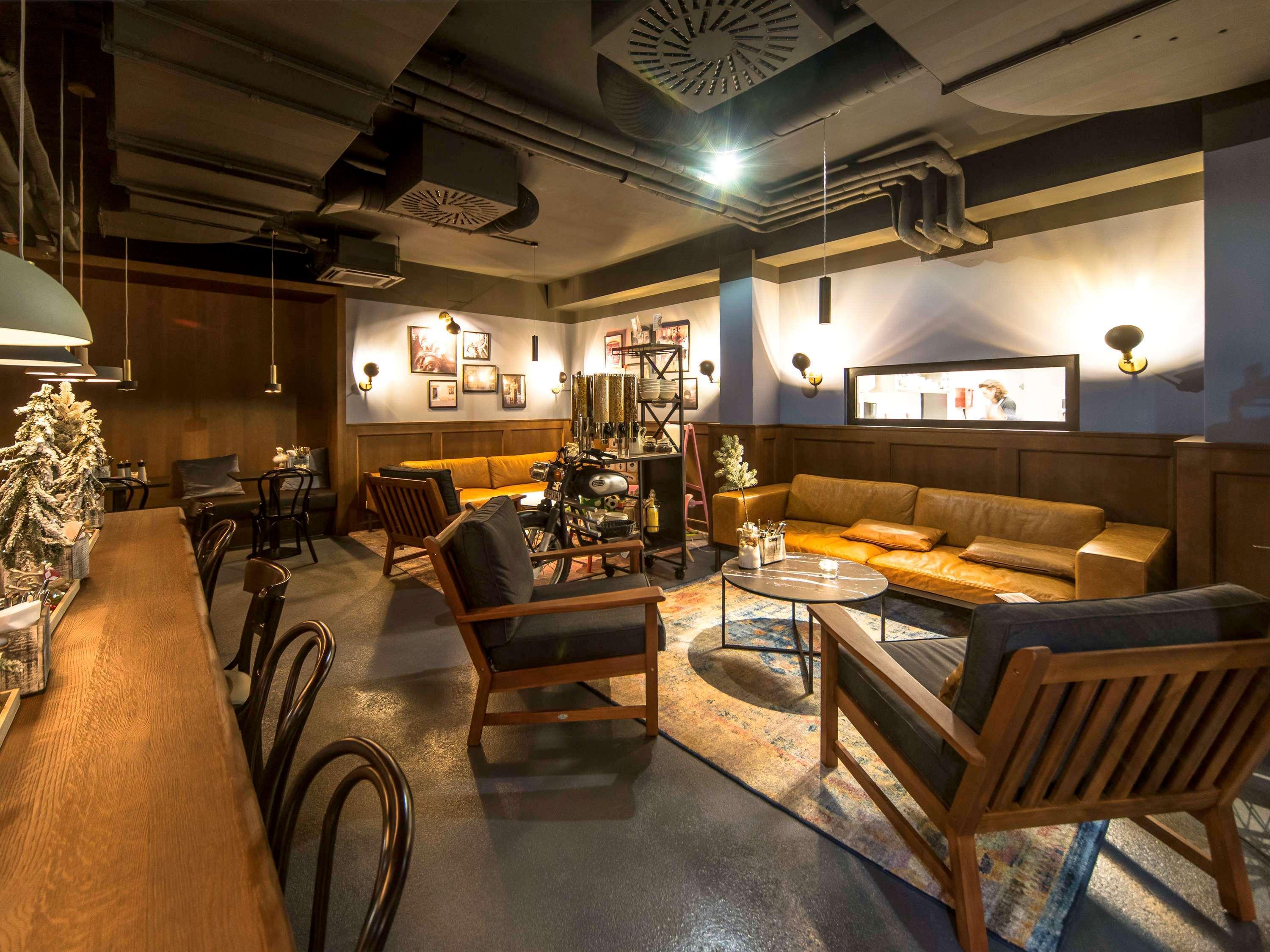 Bar/Salón ibis Styles Wien Messe Prater