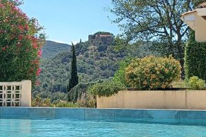 Alquiler Vacacional - AT THE CASTLE OF O LE CASTEL