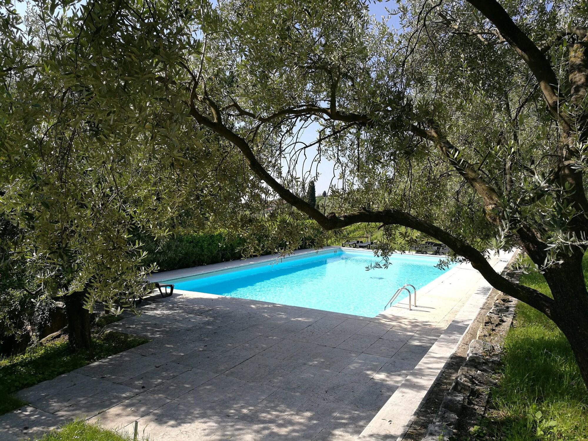 Vista Piscina Costa degli Ulivi