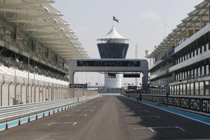 Actividad - Visitas al circuito Yas Marina