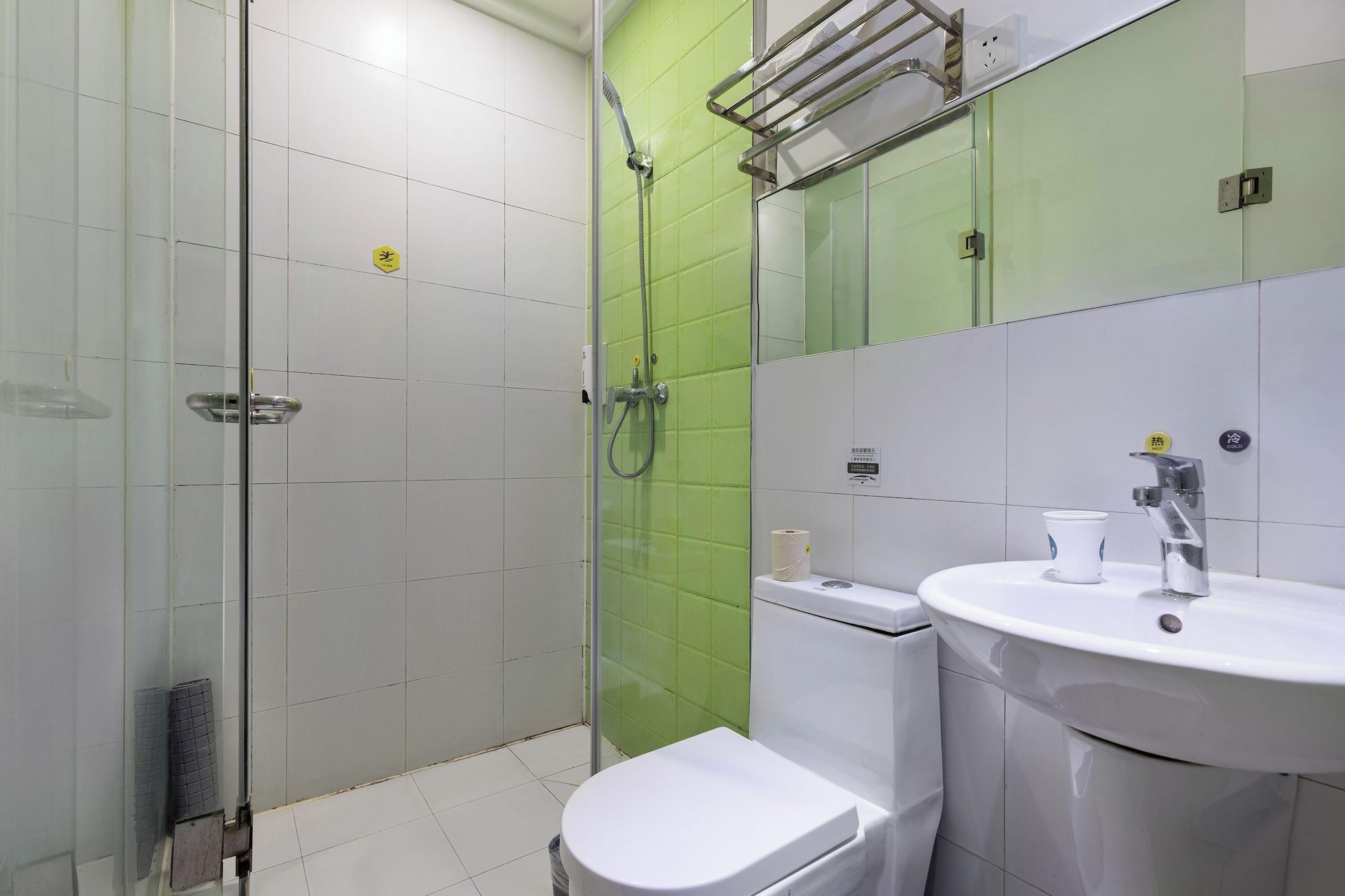Equipamiento de Habitación yibailiangpinjiudianjinjingaoludian
