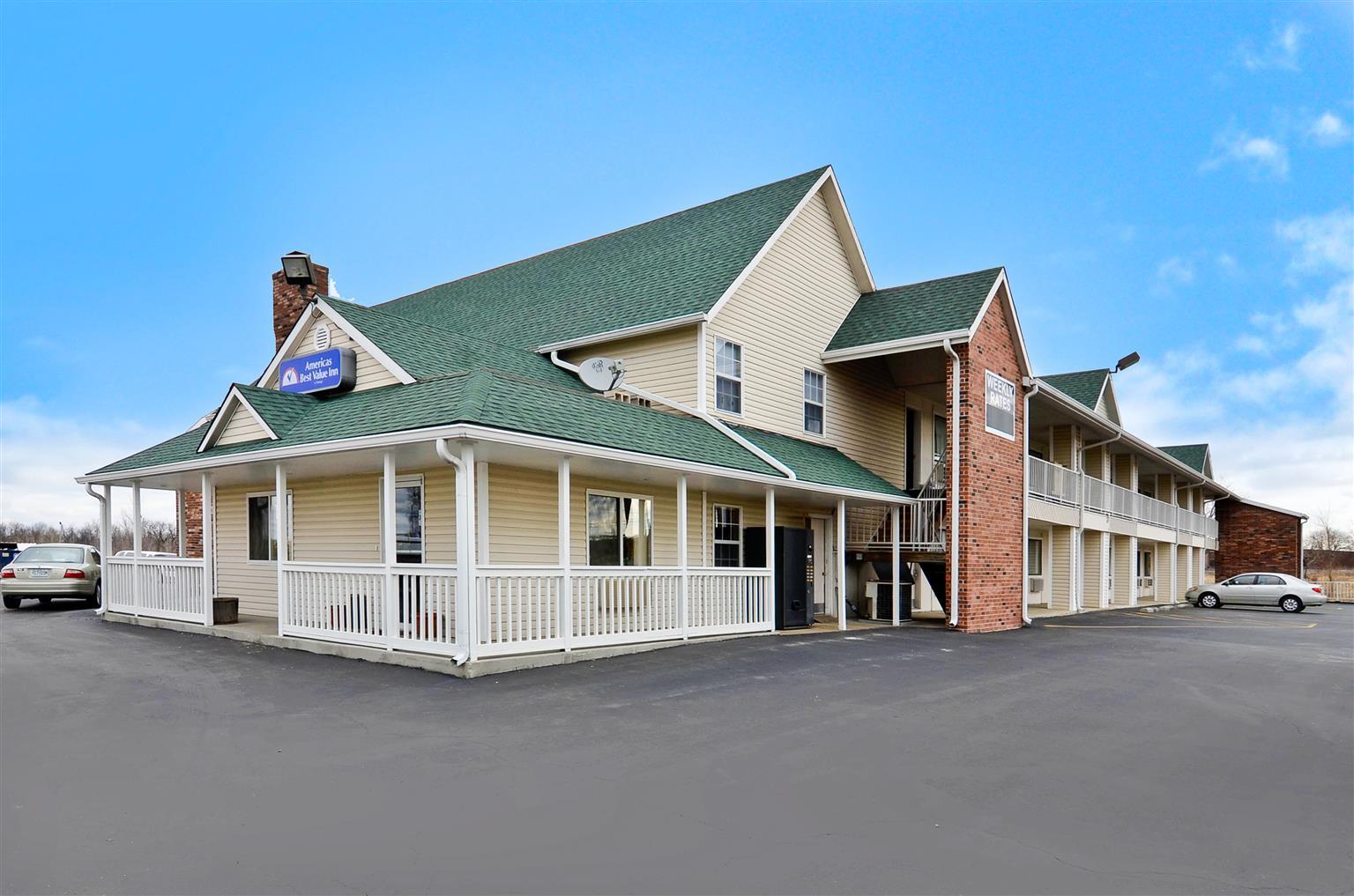 Vista Exterior Americas Best Value Inn Grain Valley at I-70