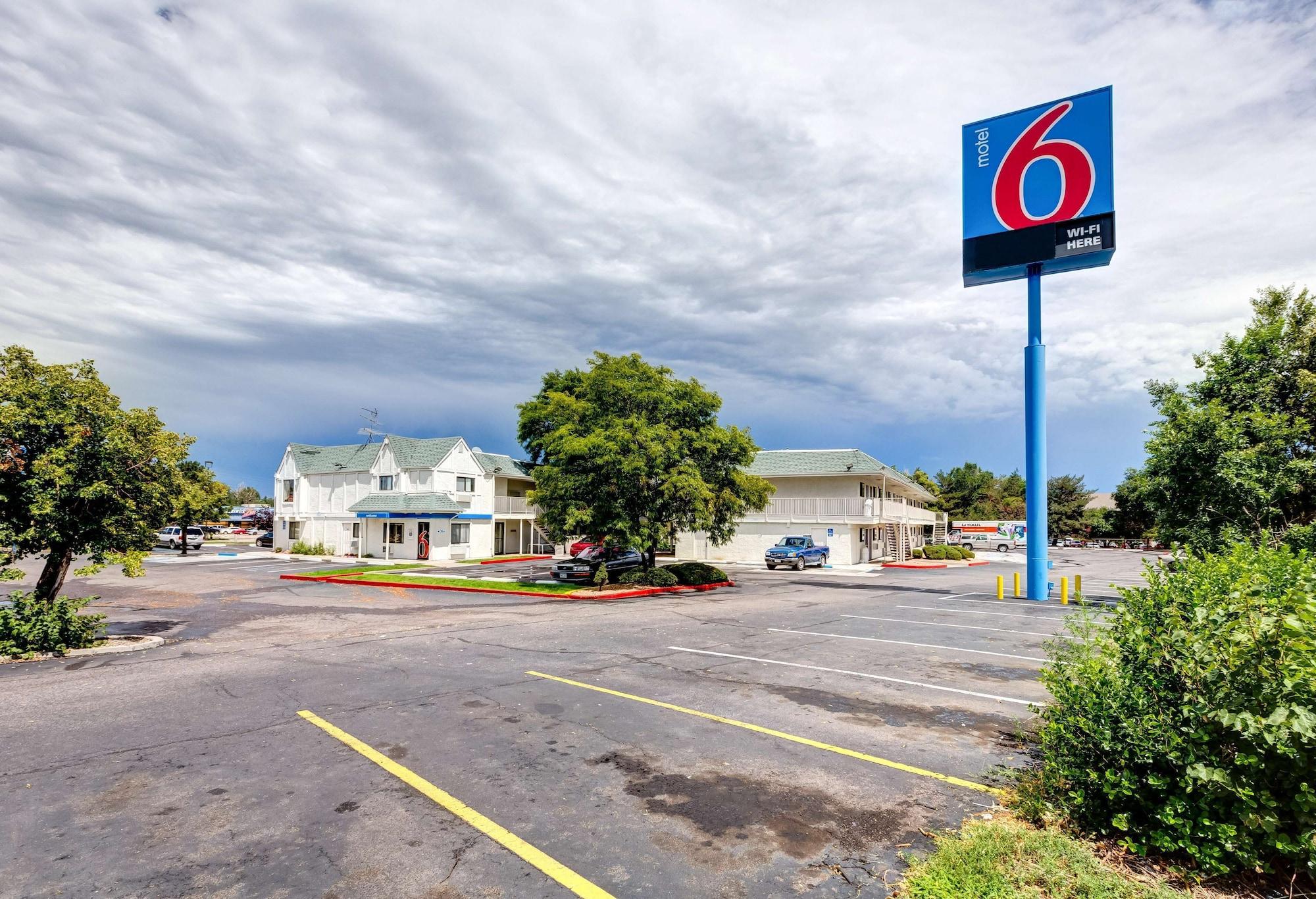 Varios Motel 6 Wheat Ridge, CO - West - Denver North