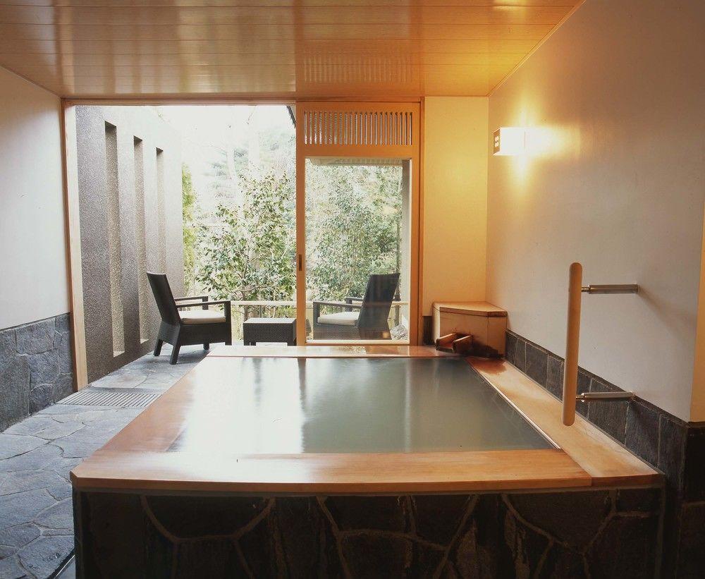 Vista Piscina Hakone Hisui