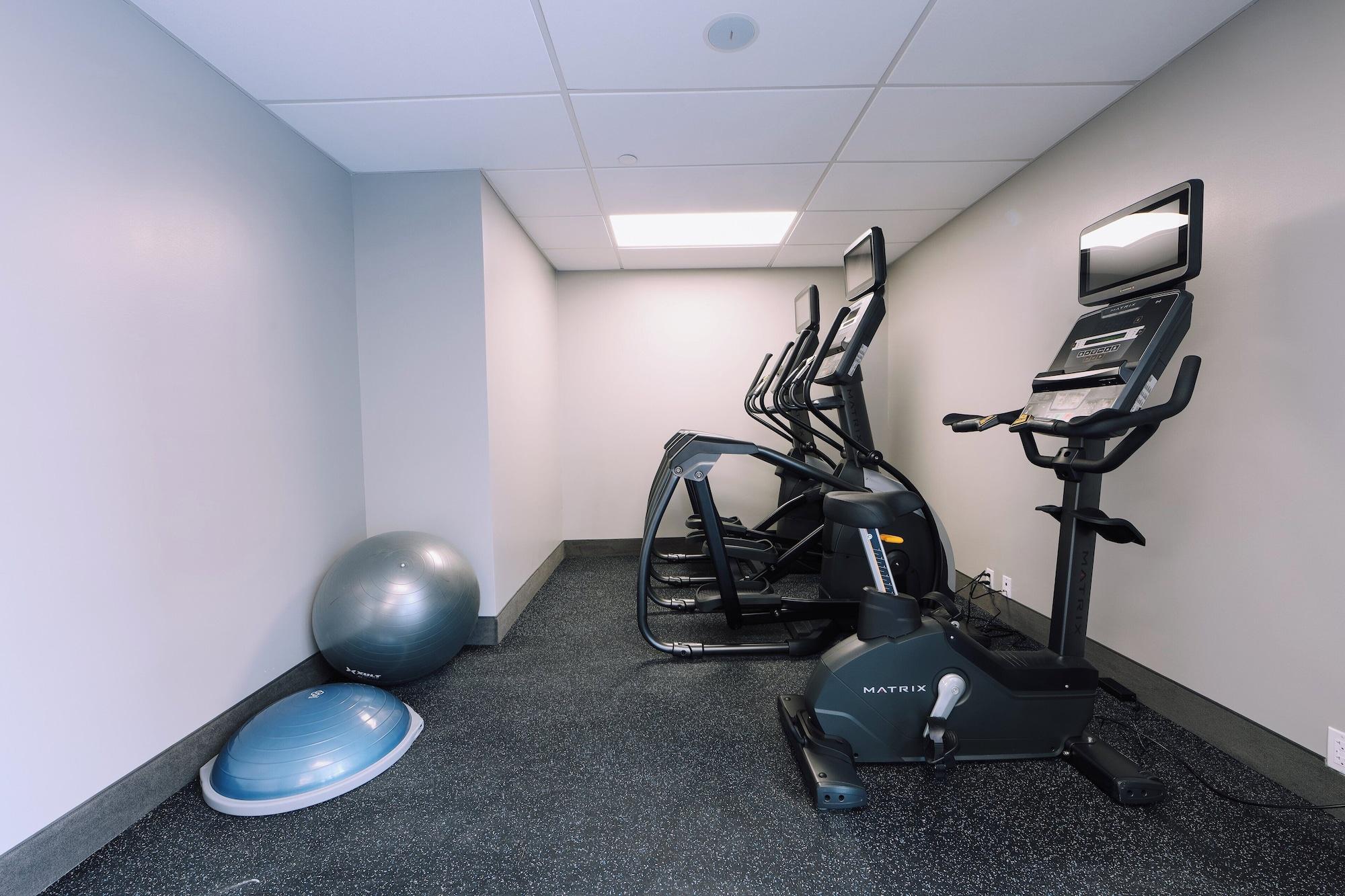 Gimnasio Holiday Inn Express Long Island City E New York by IHG