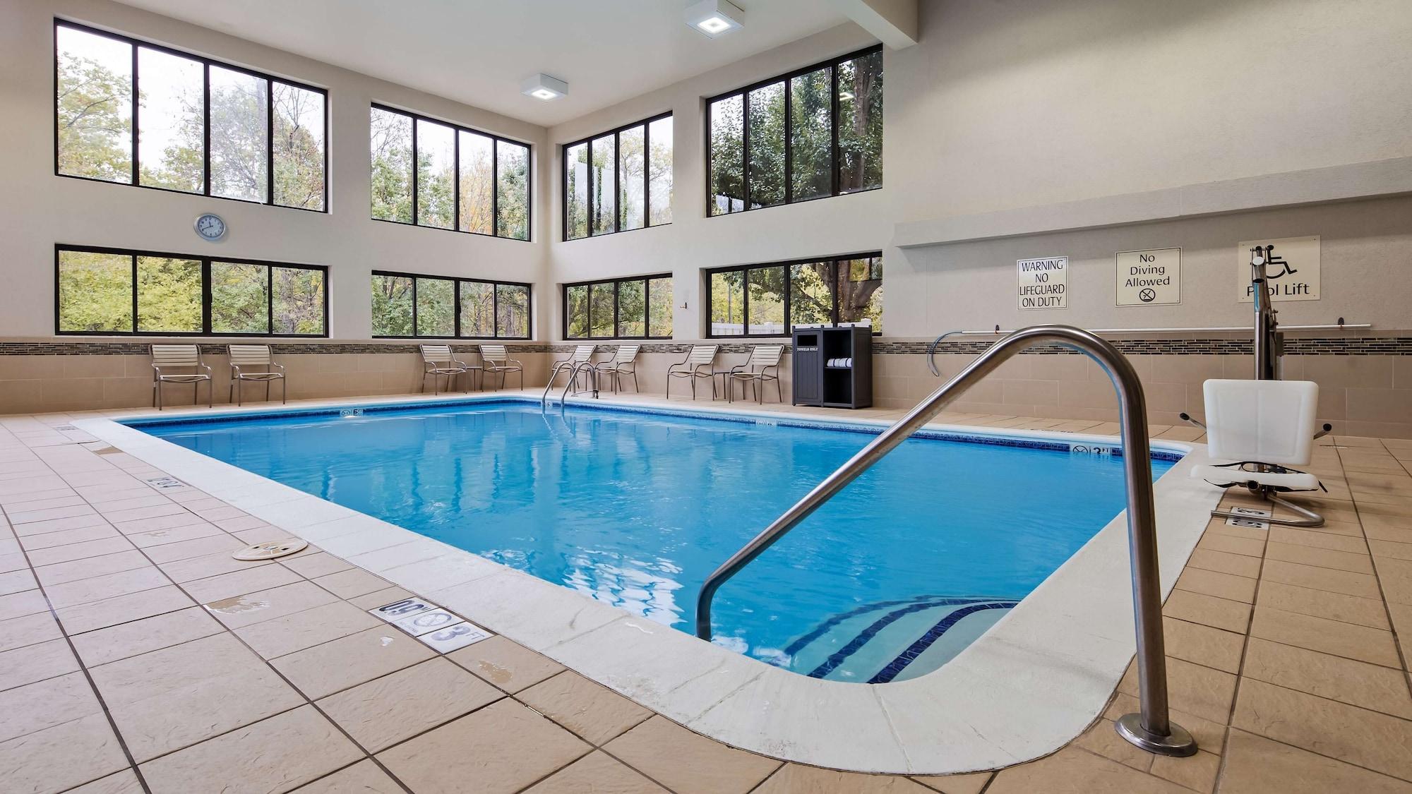 Vista Piscina Best Western Delta Inn