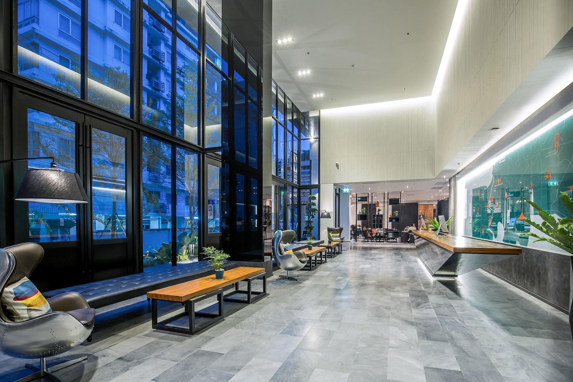 Vista Lobby Cross Vibe Sukhumvit Hotel