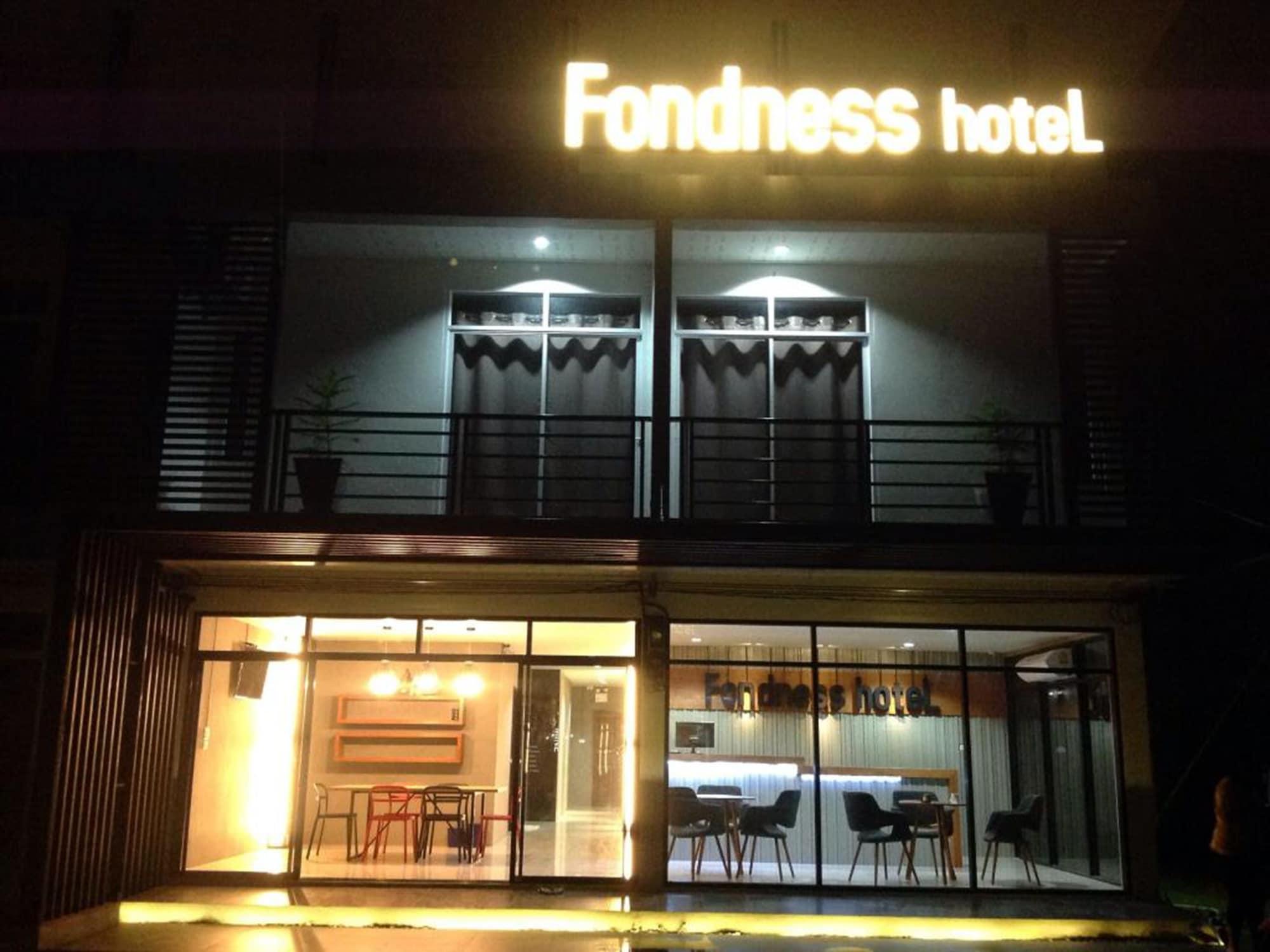 Varios Fondness Hotel