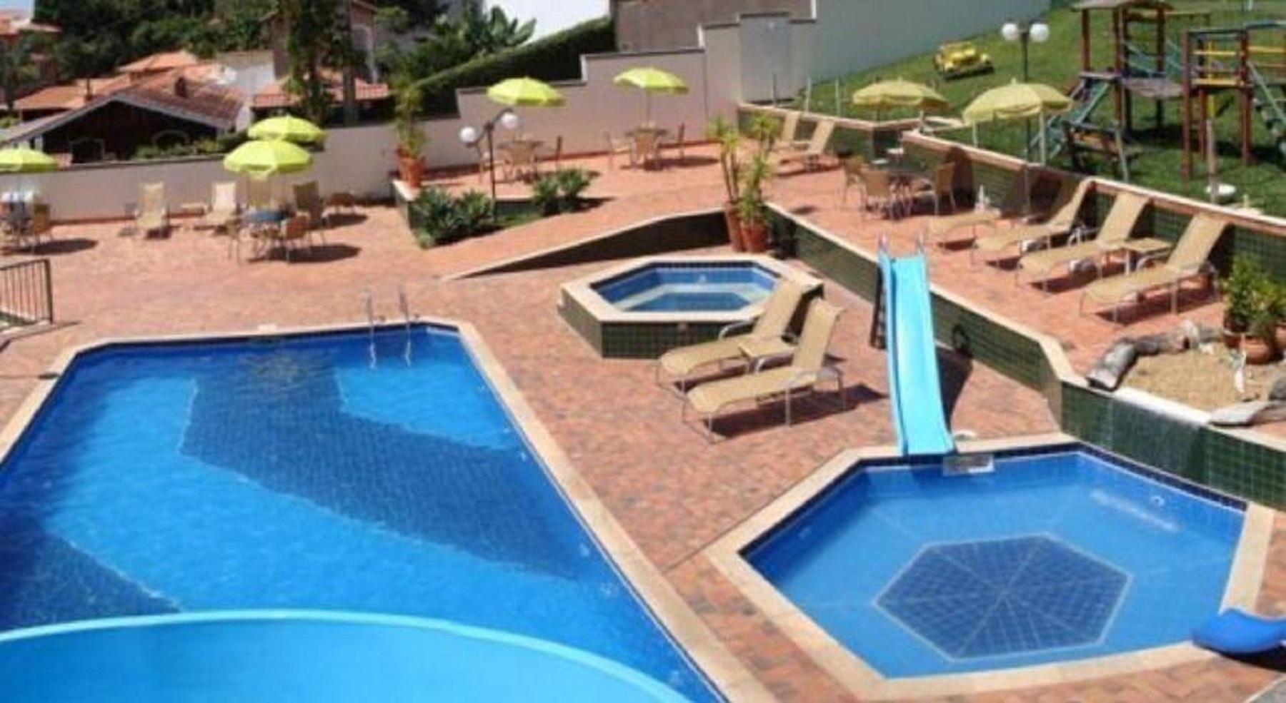 Vista Piscina Lago Hotel