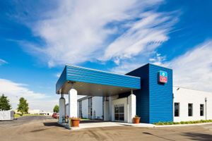 Alojamiento - Best Western Shelby Inn & Suites