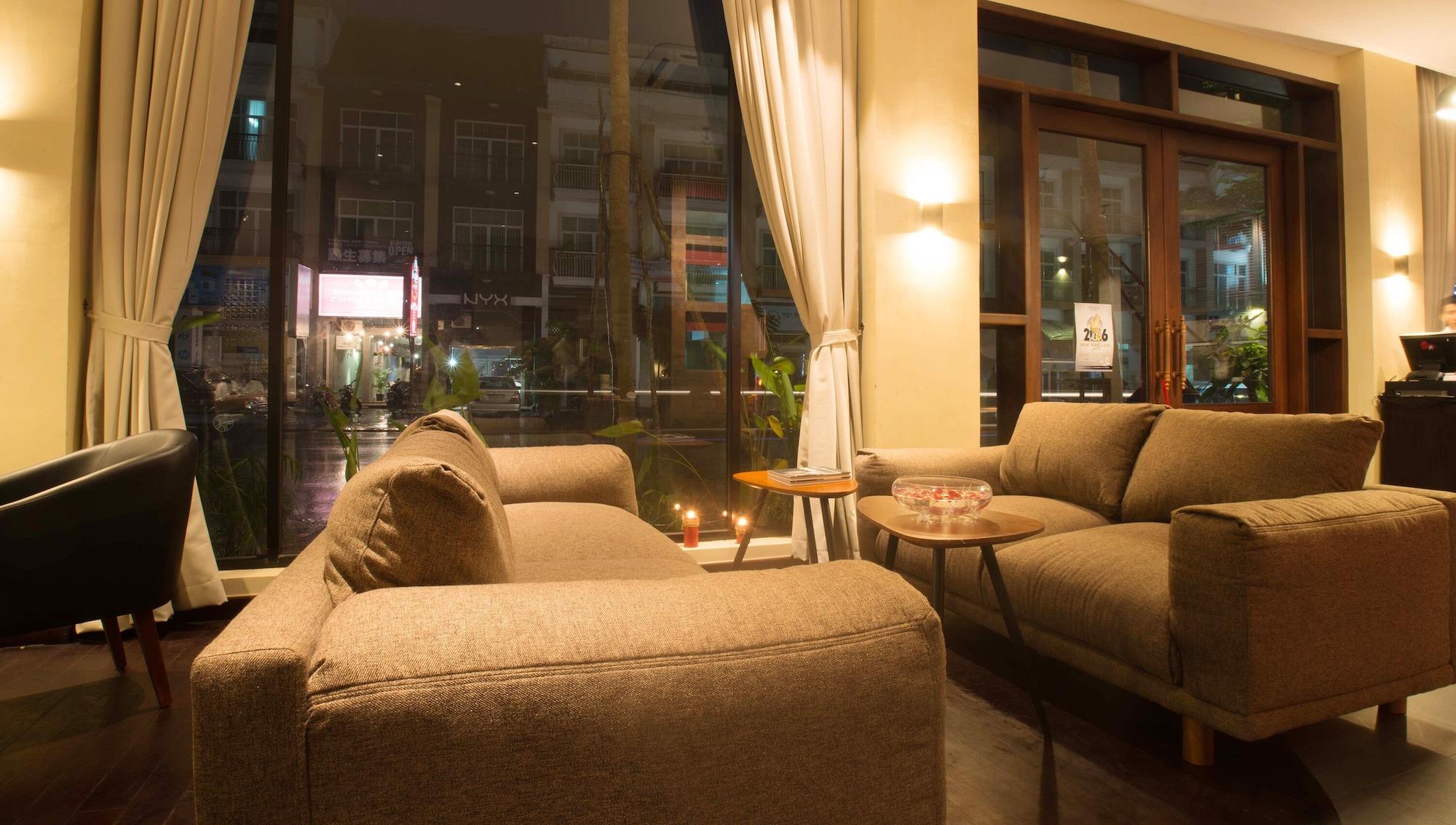 Vista Lobby Almond Hotel Bassac River