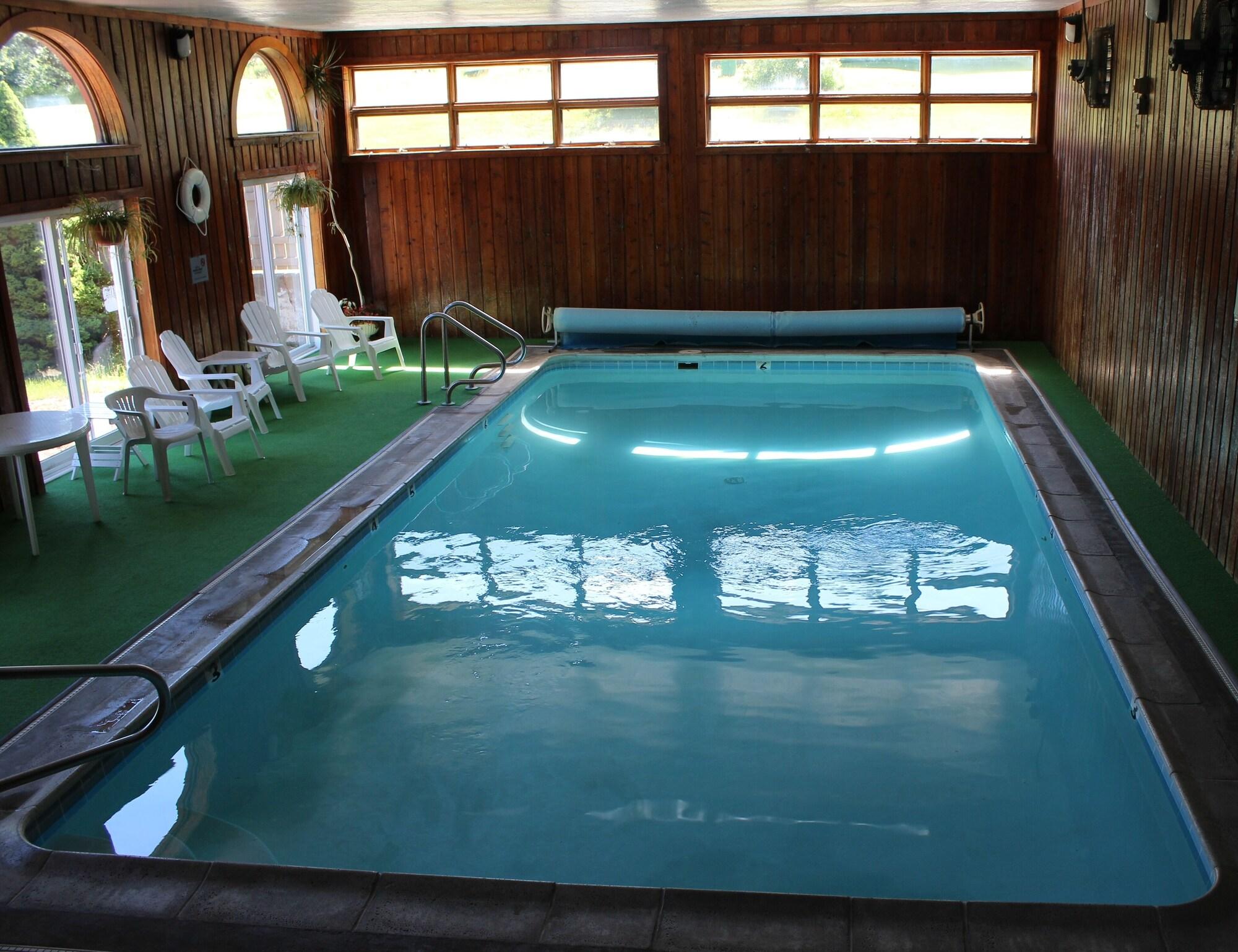 Vista Piscina Austrian Haus Lodge