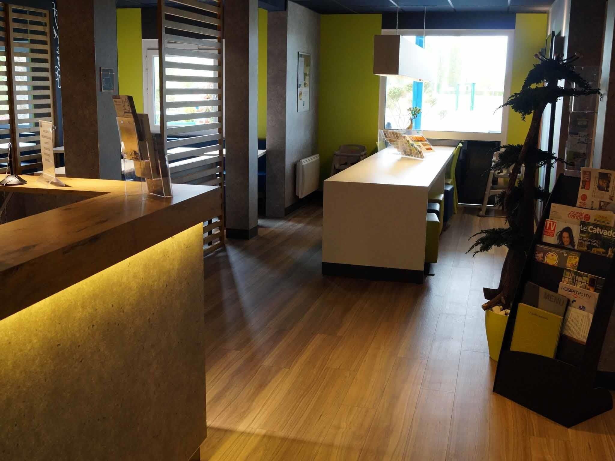 Vista Lobby ibis budget Cabourg Dives Sur Mer