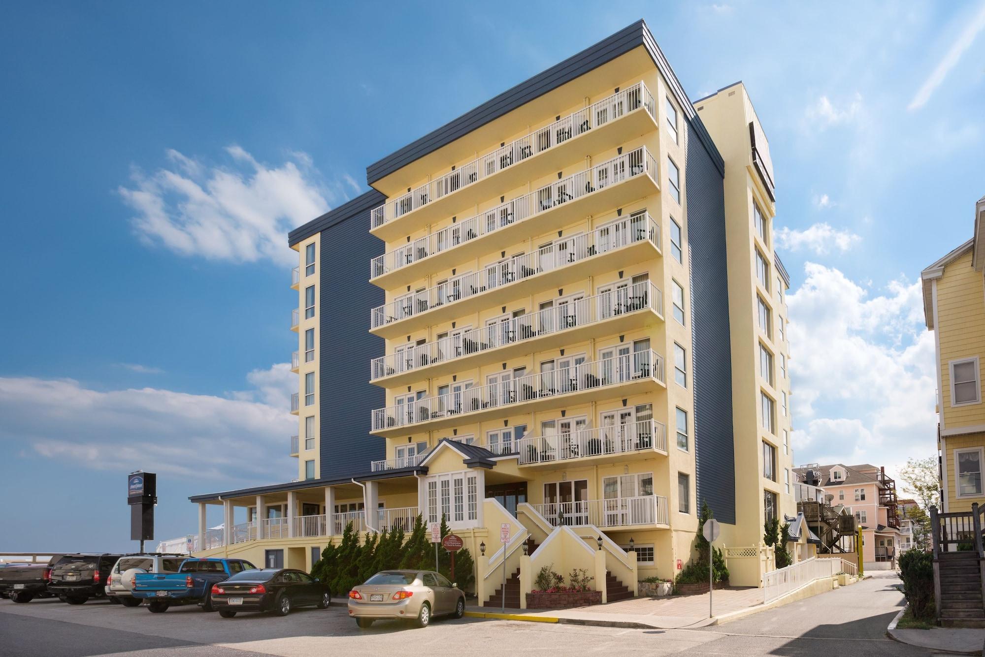 Vista Exterior Howard Johnson Plaza Hotel by Wyndham Ocean City Oceanfront