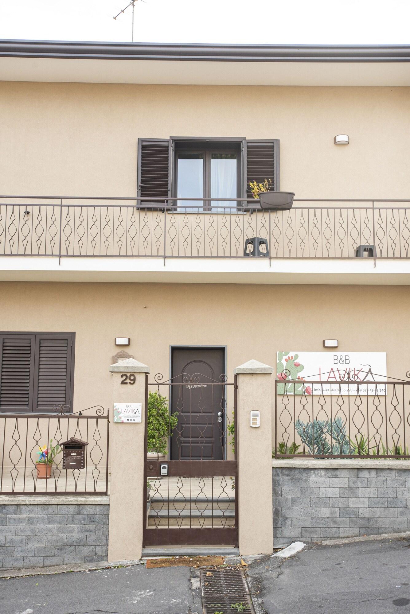 Vista Exterior B&B Lavika Pedara
