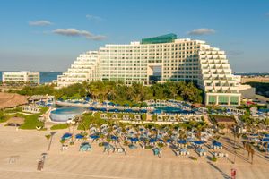 Hoteles Frente al Mar Cerca de Playa Marlín Todo Incluido