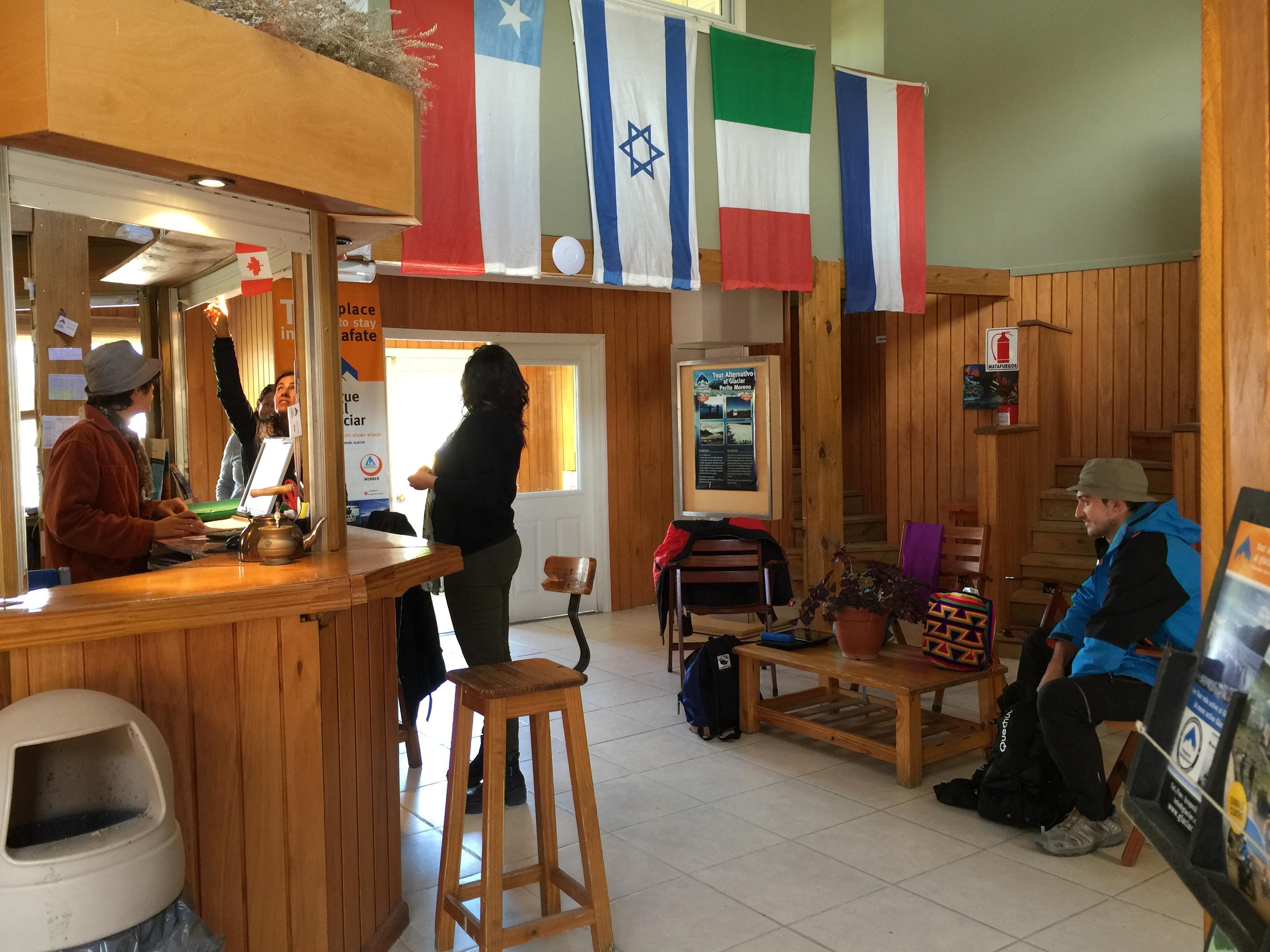 Vista Lobby Hostel del Glaciar Pioneros