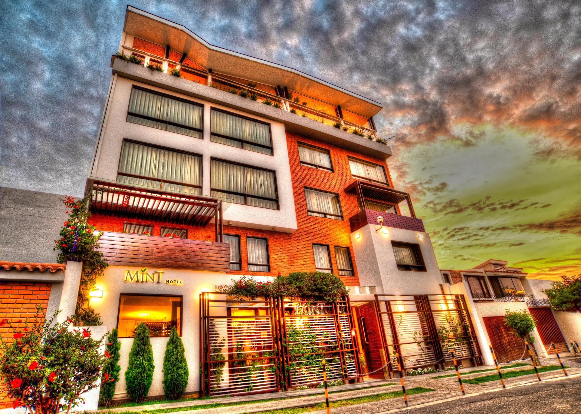 Vista Exterior Mint Hotel