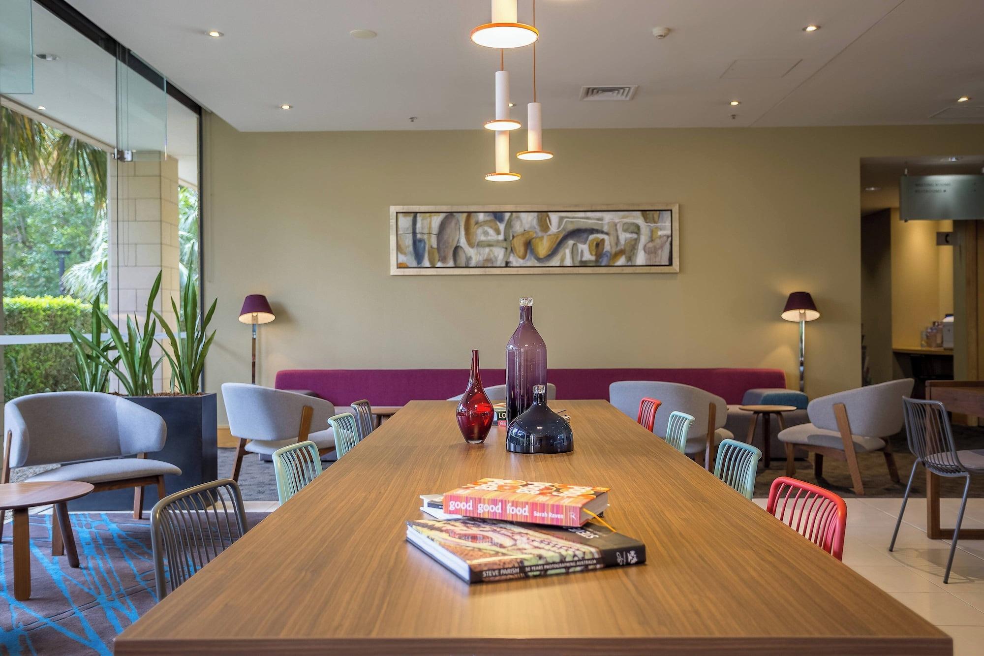 Vista Lobby Crowne Plaza Sydney Macquarie Park by IHG