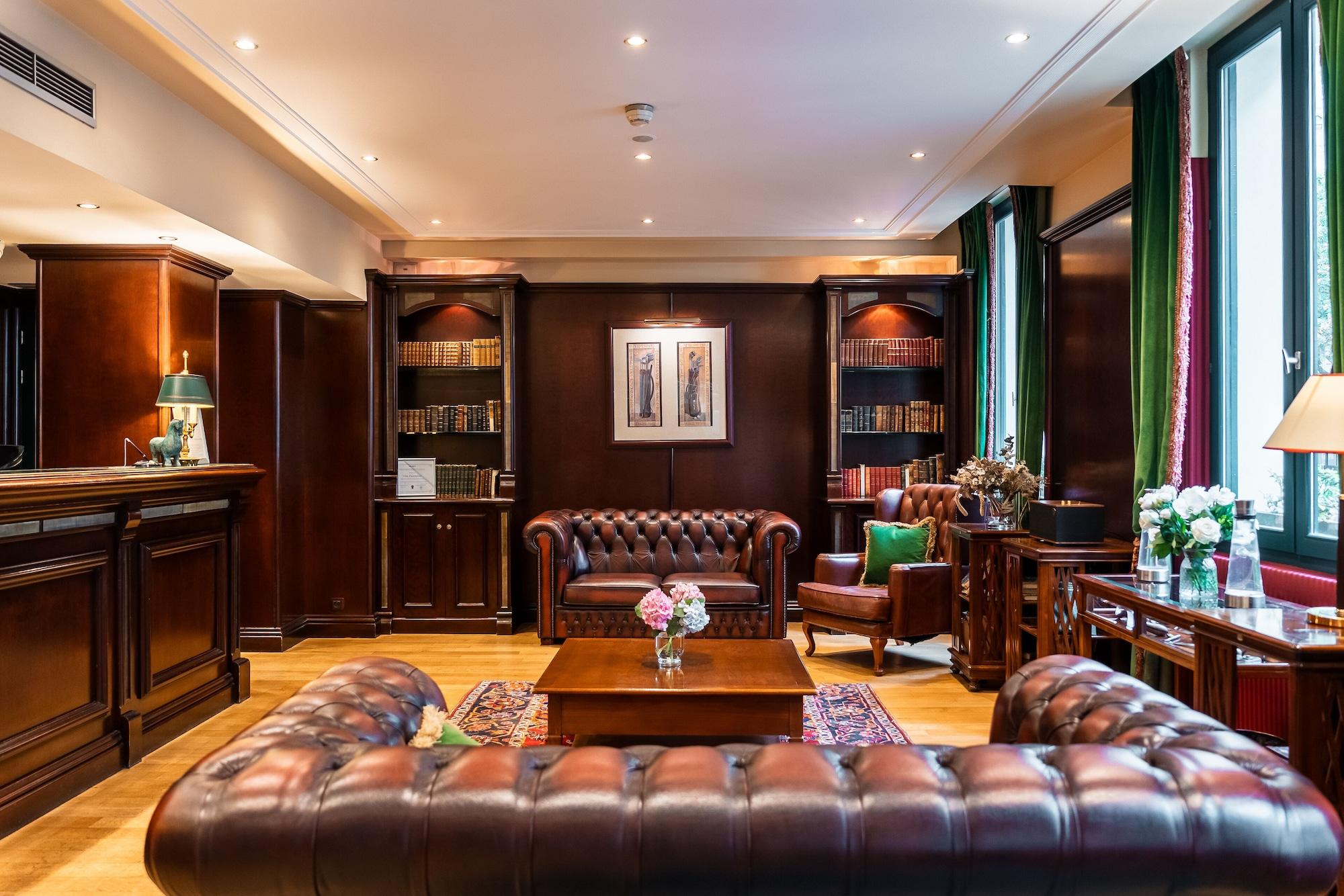 Varios Villa Pantheon