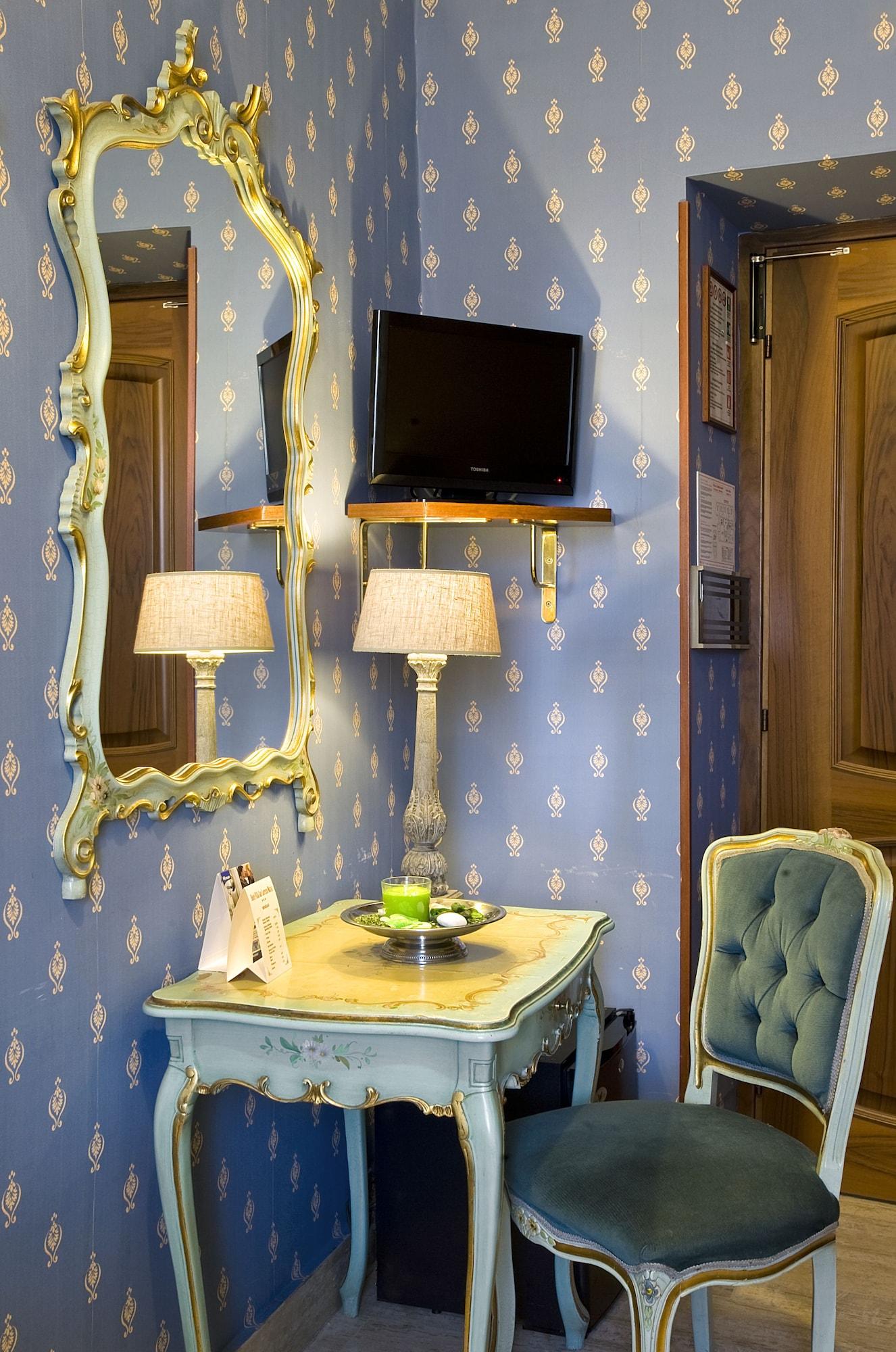Set de Habitación Hotel Villa San Lorenzo Maria