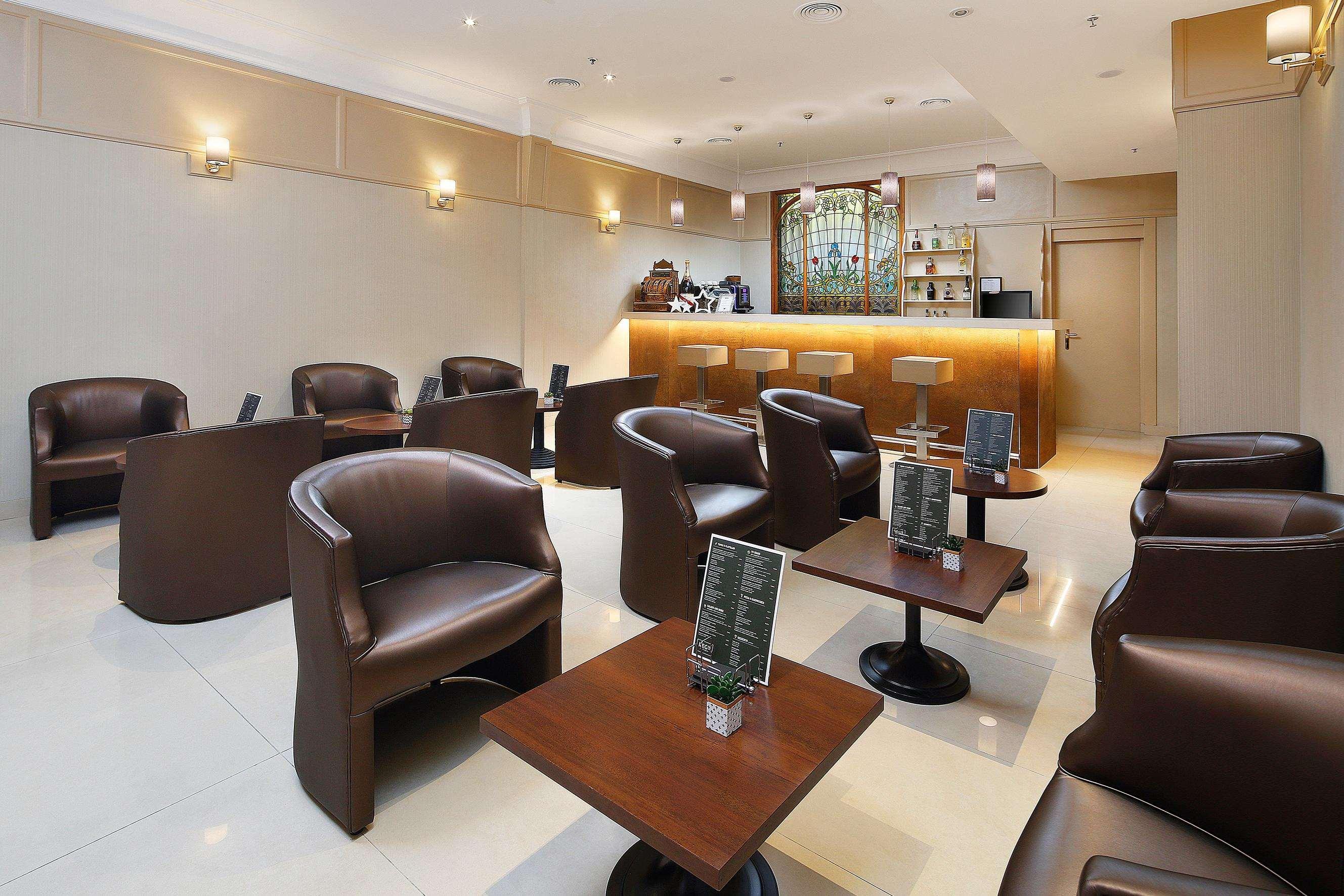 Bar/Salón Hotel HCC Regente