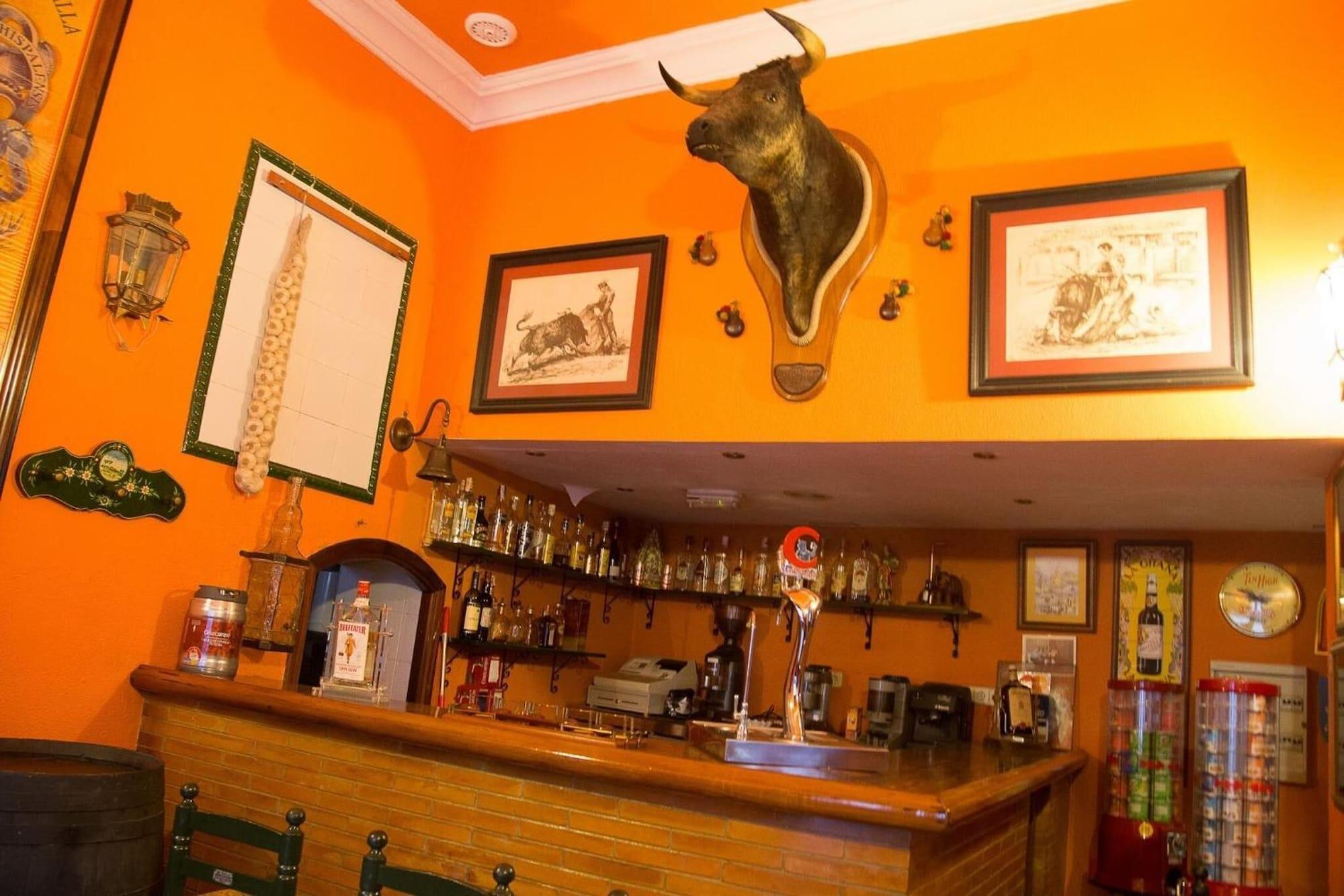 Bar/Salón Hostal Sierpes
