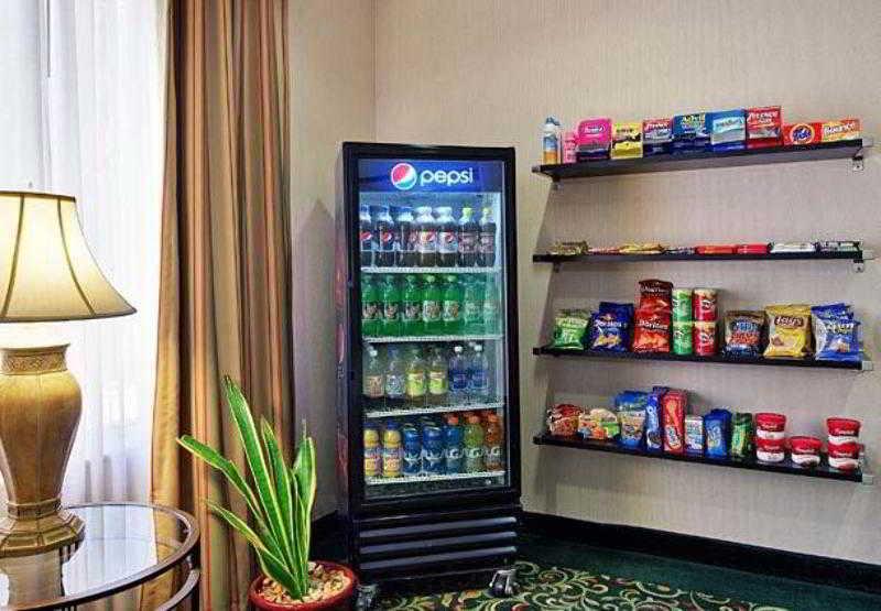 Varios Fairfield Inn and Suites by Marriott Tampa Brandon